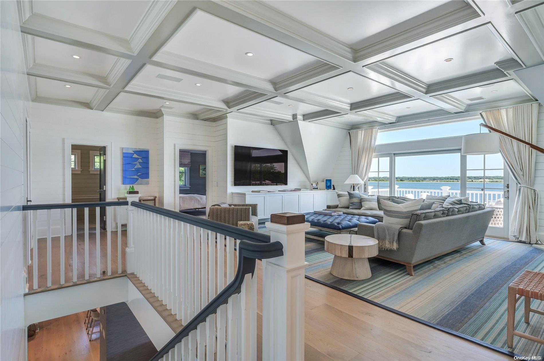 #19 photo, 15 Montclair Avenue, サフォーク郡 Shelter Island , NY 11964