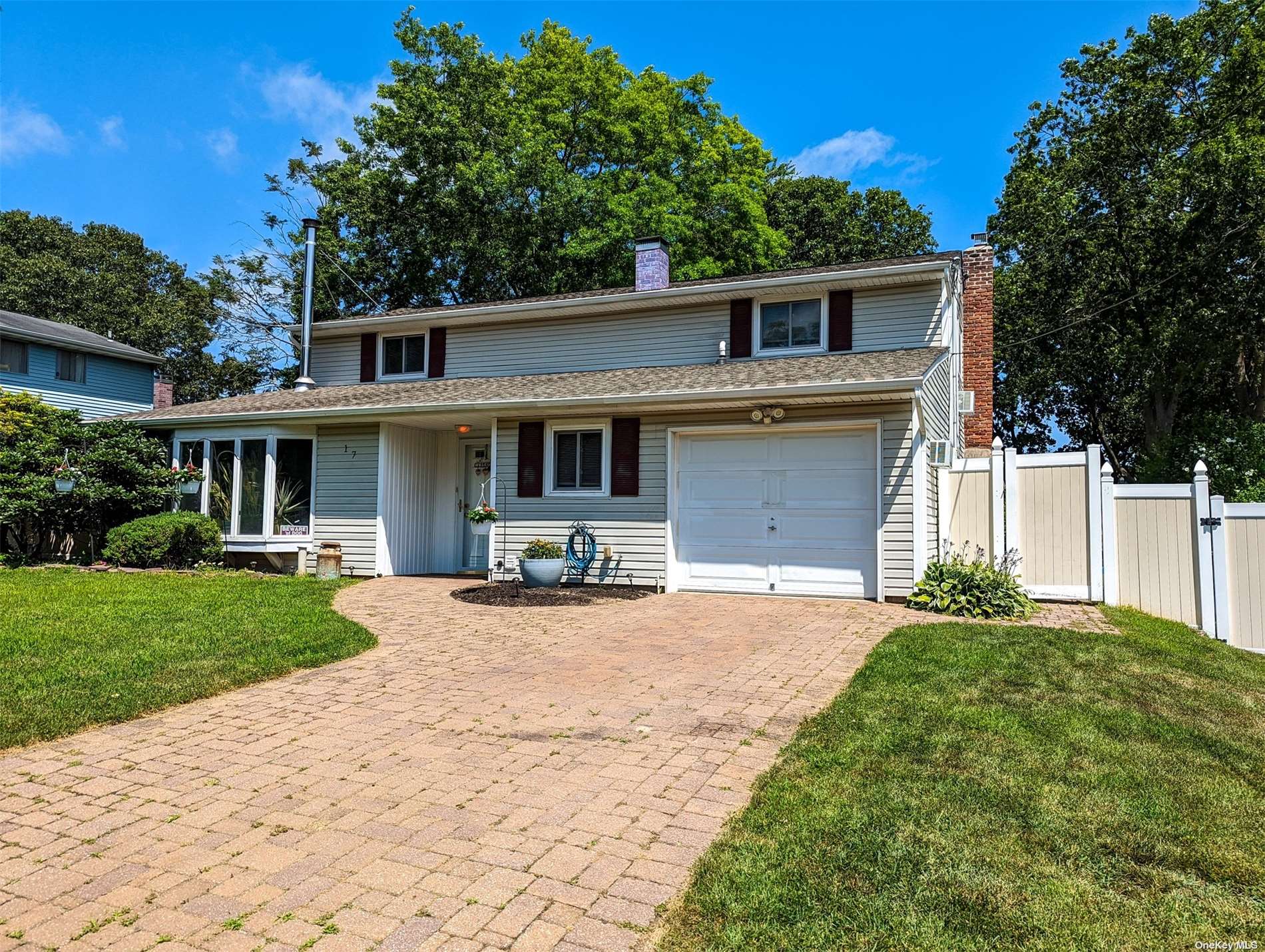 #1 photo, 17 Corvette Road, サフォーク郡 Selden , NY 11784