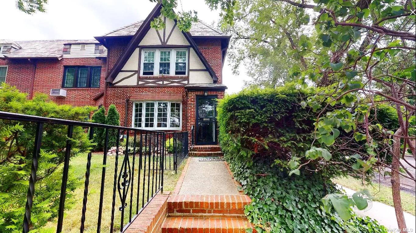 #1 photo, 96-02 68th Avenue, Forest Hills , NY 11375