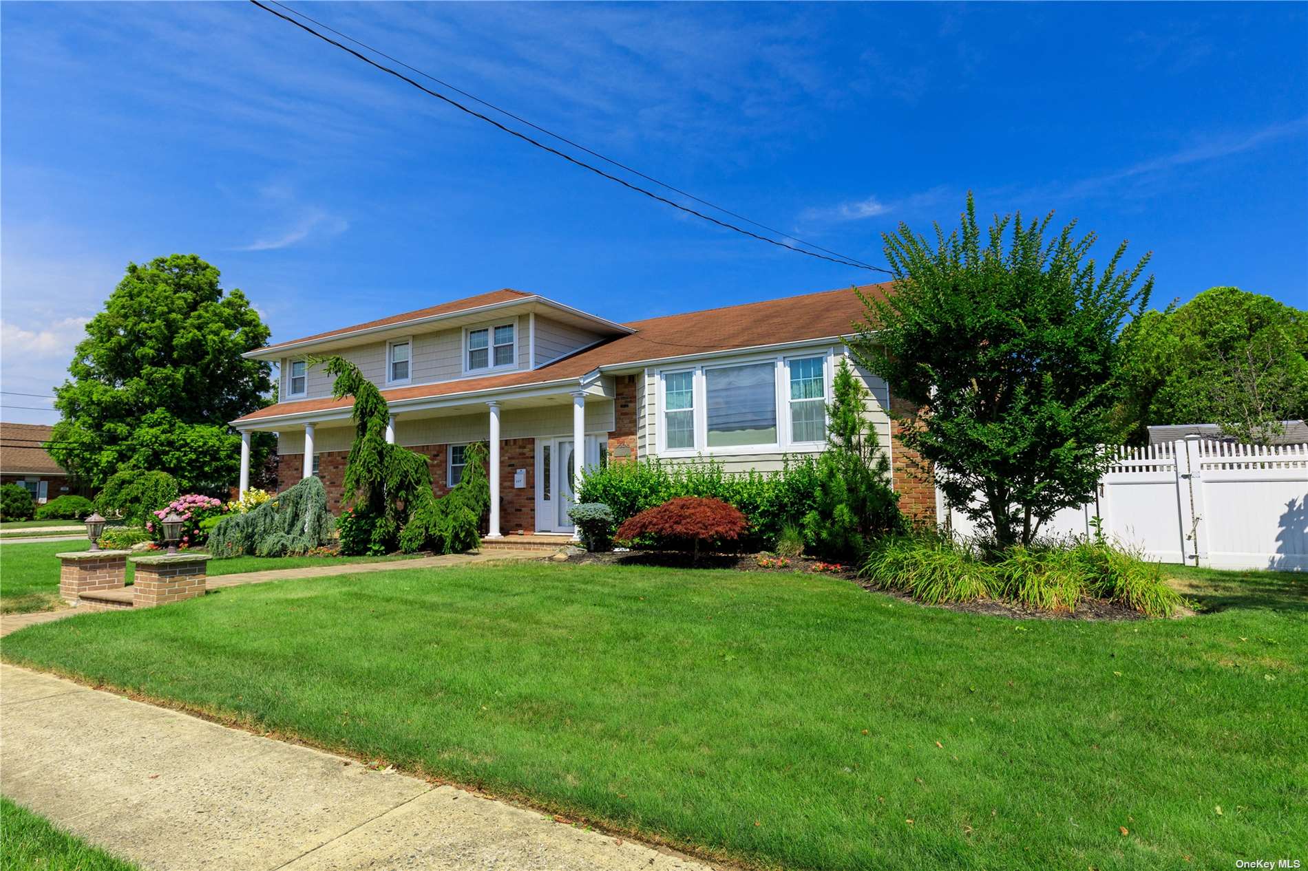 #1 photo, 167 Harbor Lane, Massapequa Park , NY 11762