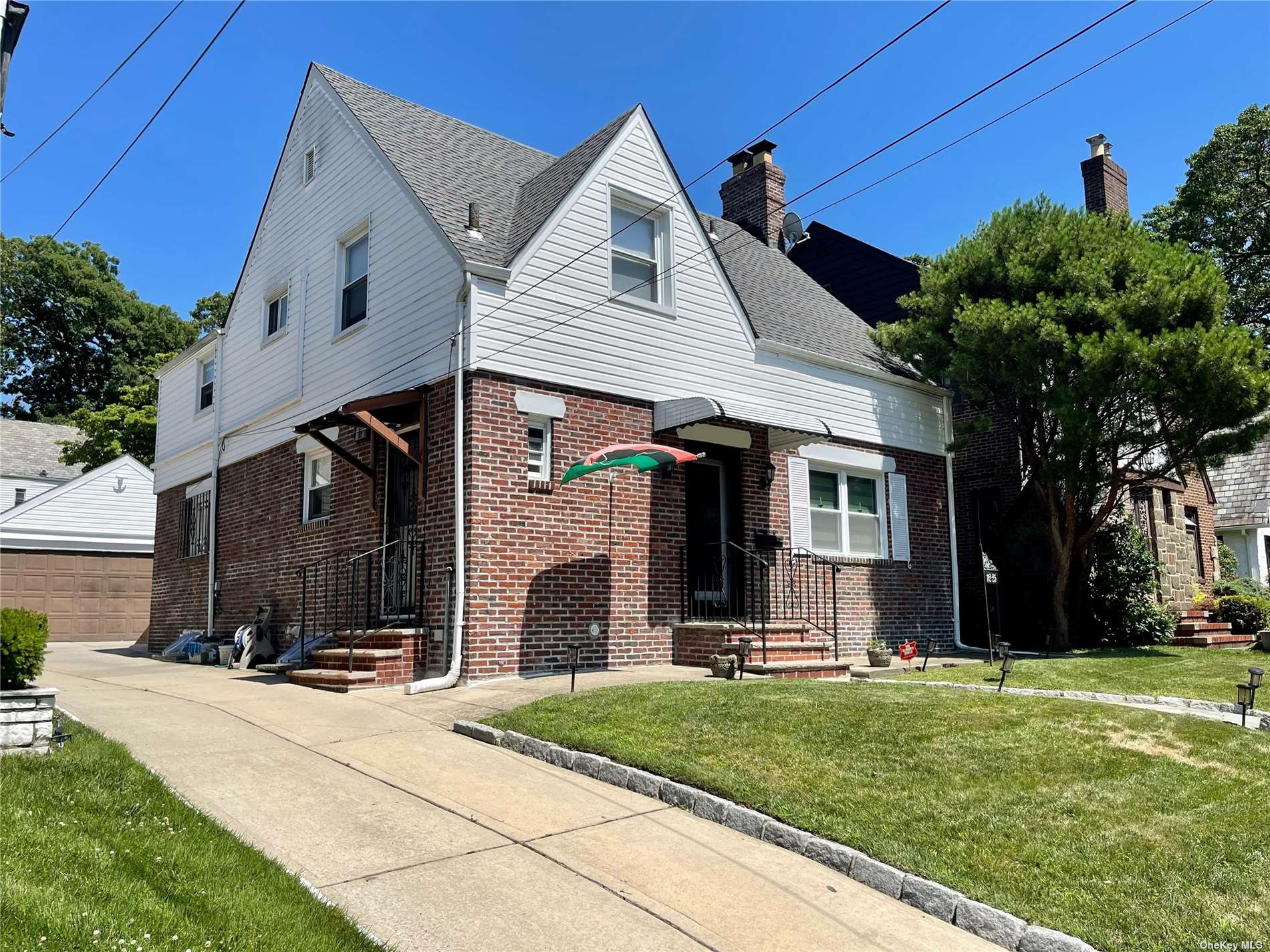 #1 photo, 112-25 178th Street, Addisleigh Park , NY 11433