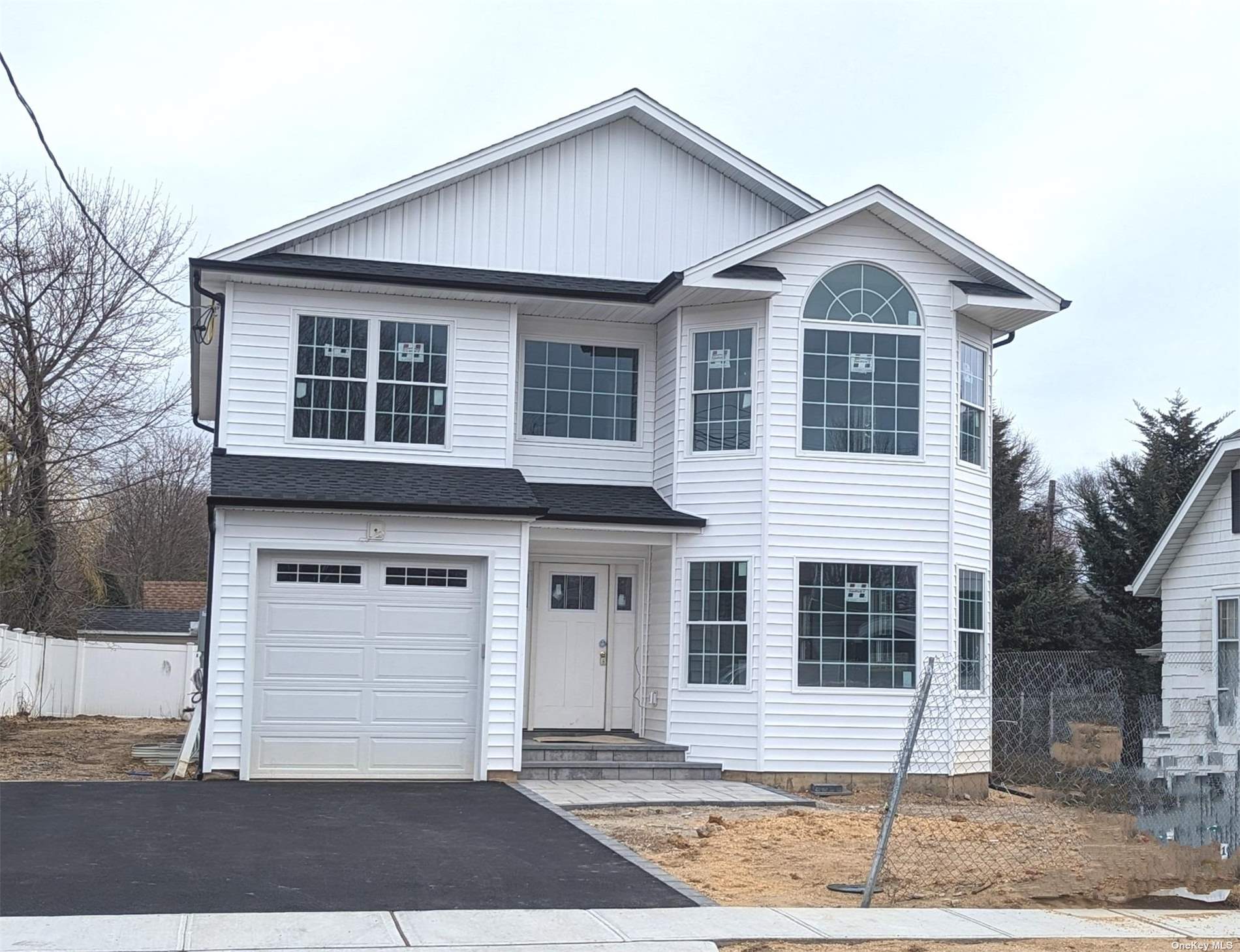 #1 photo, 1725 Conway Street, 長島 Seaford , NY 11783