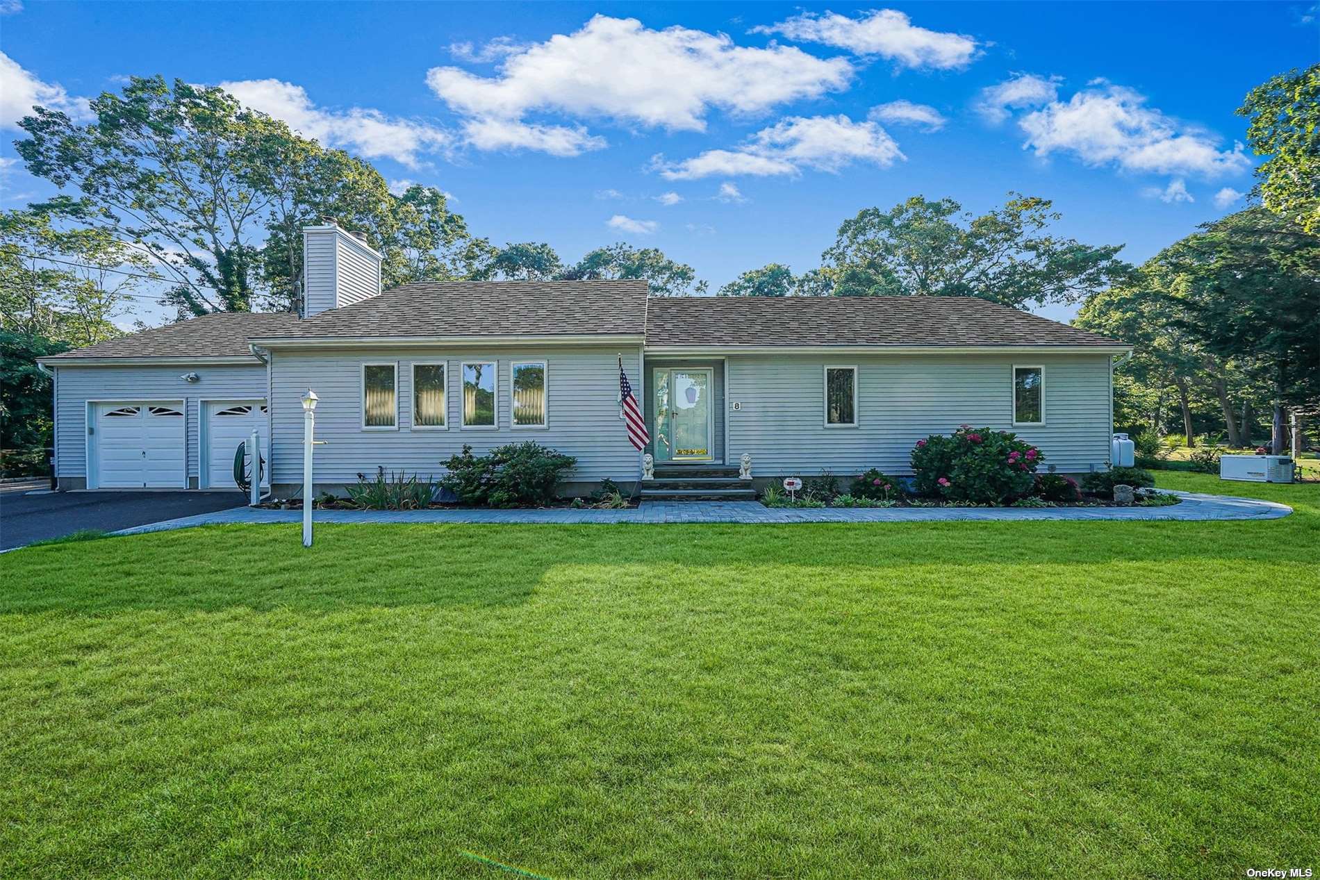 #1 photo, 8 Middle Road, Hampton Bays , NY 11946