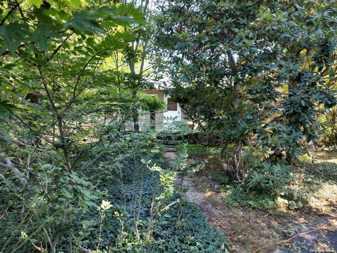 #1 photo, 334 Vernon Valley Road, Northport , NY 11768