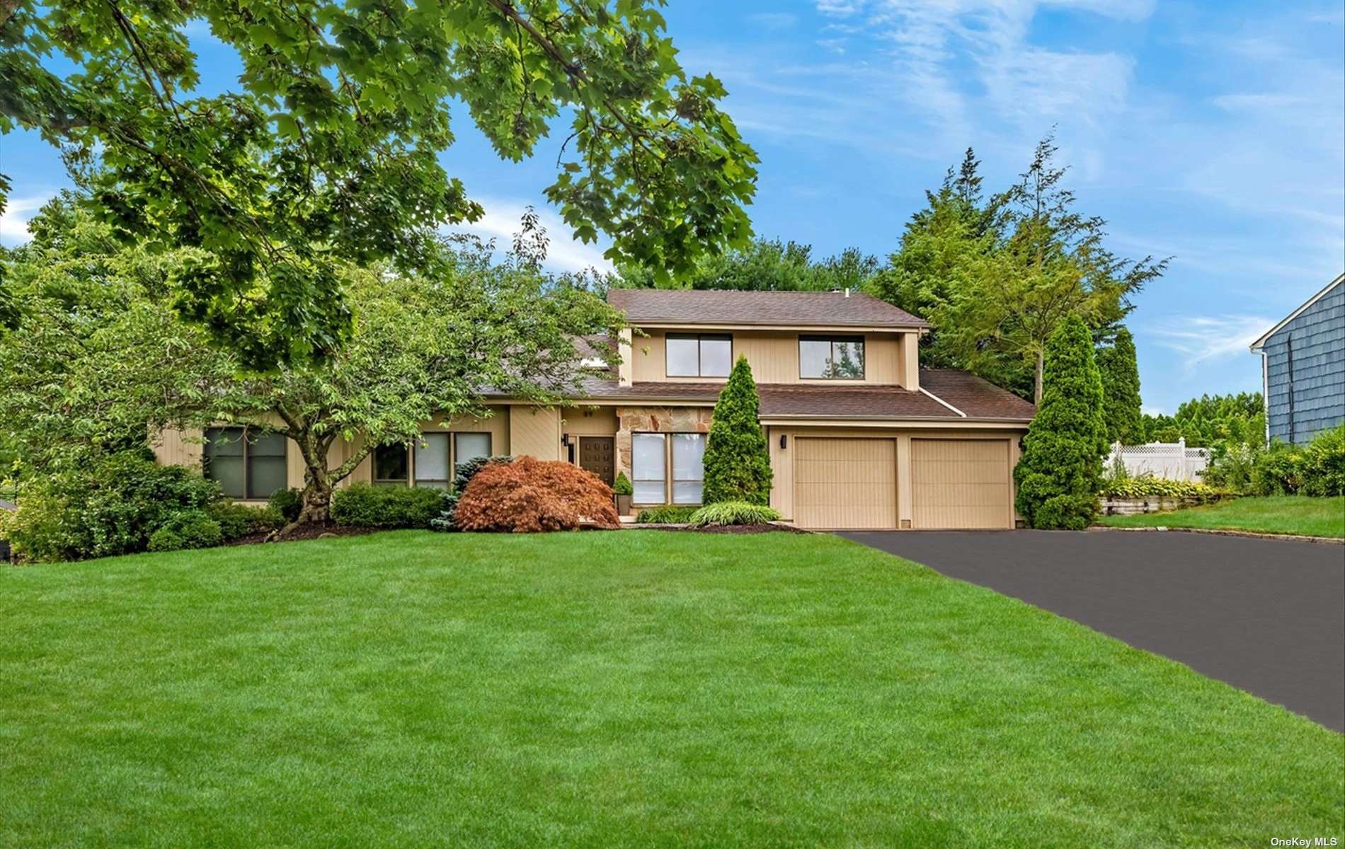 #1 photo, 89 Annandale Road, サフォーク郡 Commack , NY 11725