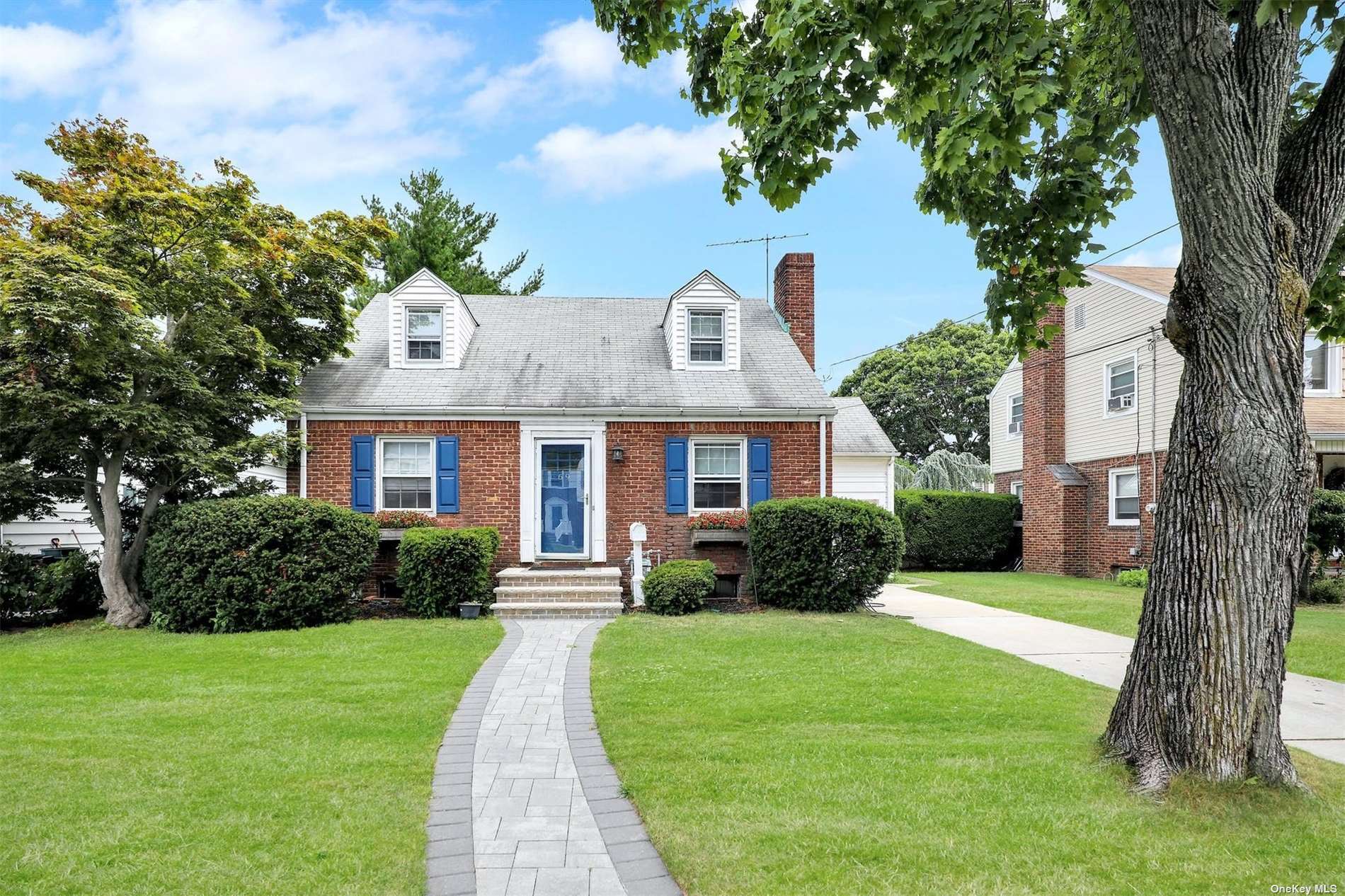 #1 photo, 69 Hart Street, ナッソー郡 Lynbrook , NY 11563