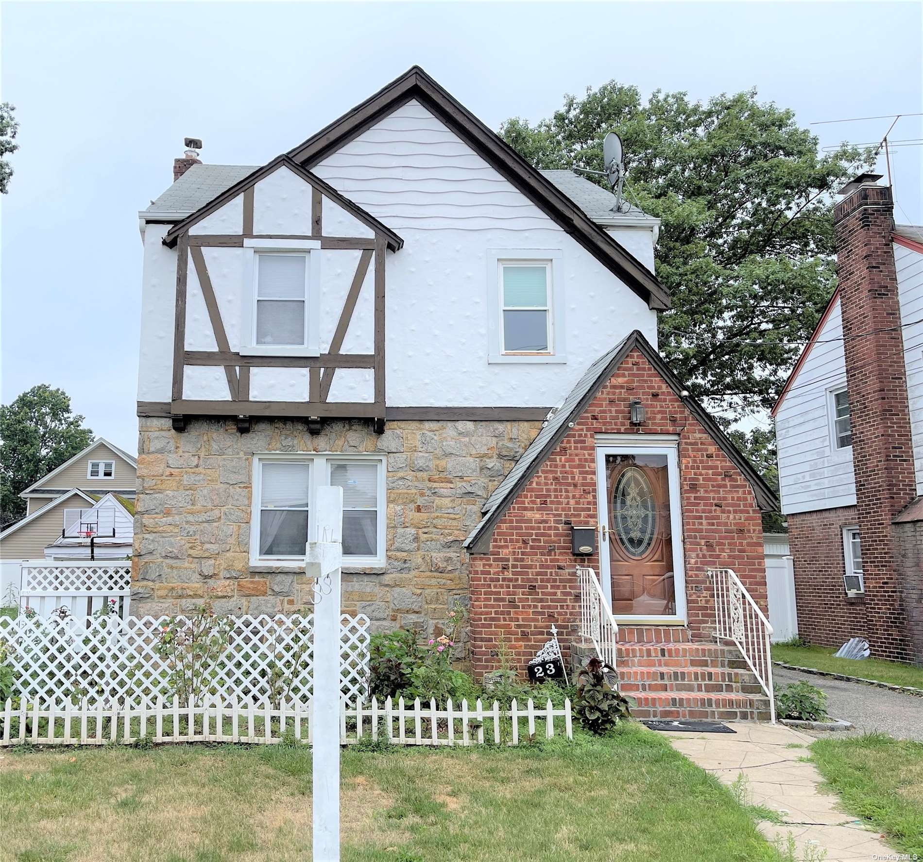 #1 photo, 23 President Street, Hempstead , NY 11550