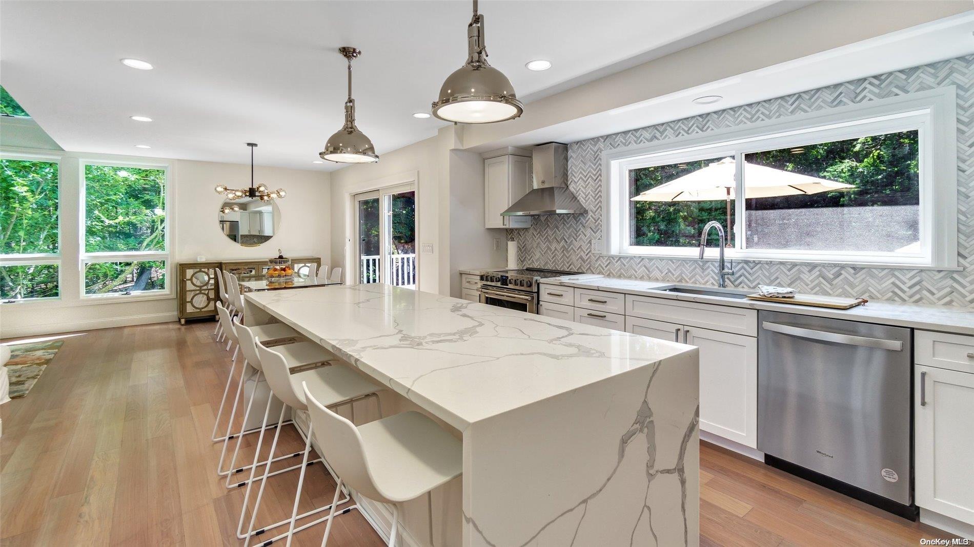 #11 photo, 4 Scrimshaw Drive, サフォーク郡 Southampton , NY 11968