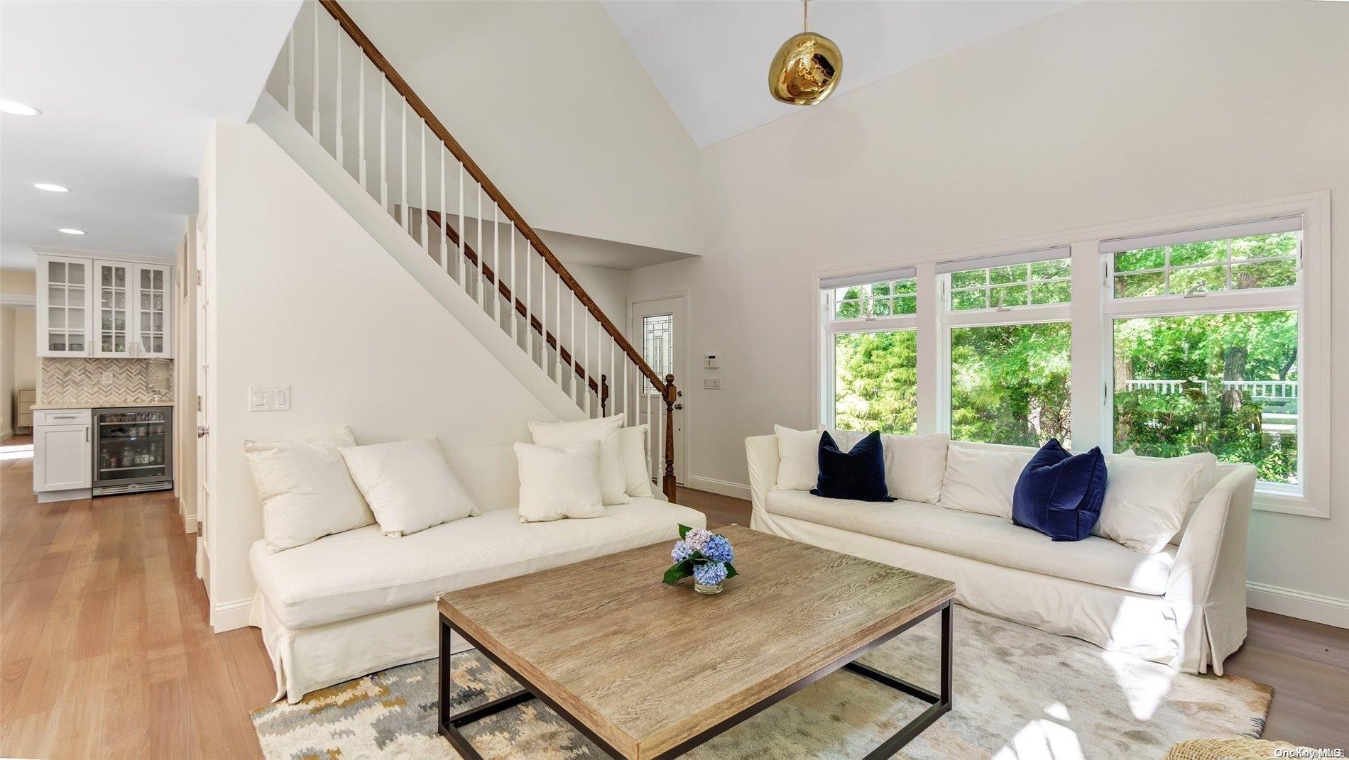 #5 photo, 4 Scrimshaw Drive, サフォーク郡 Southampton , NY 11968