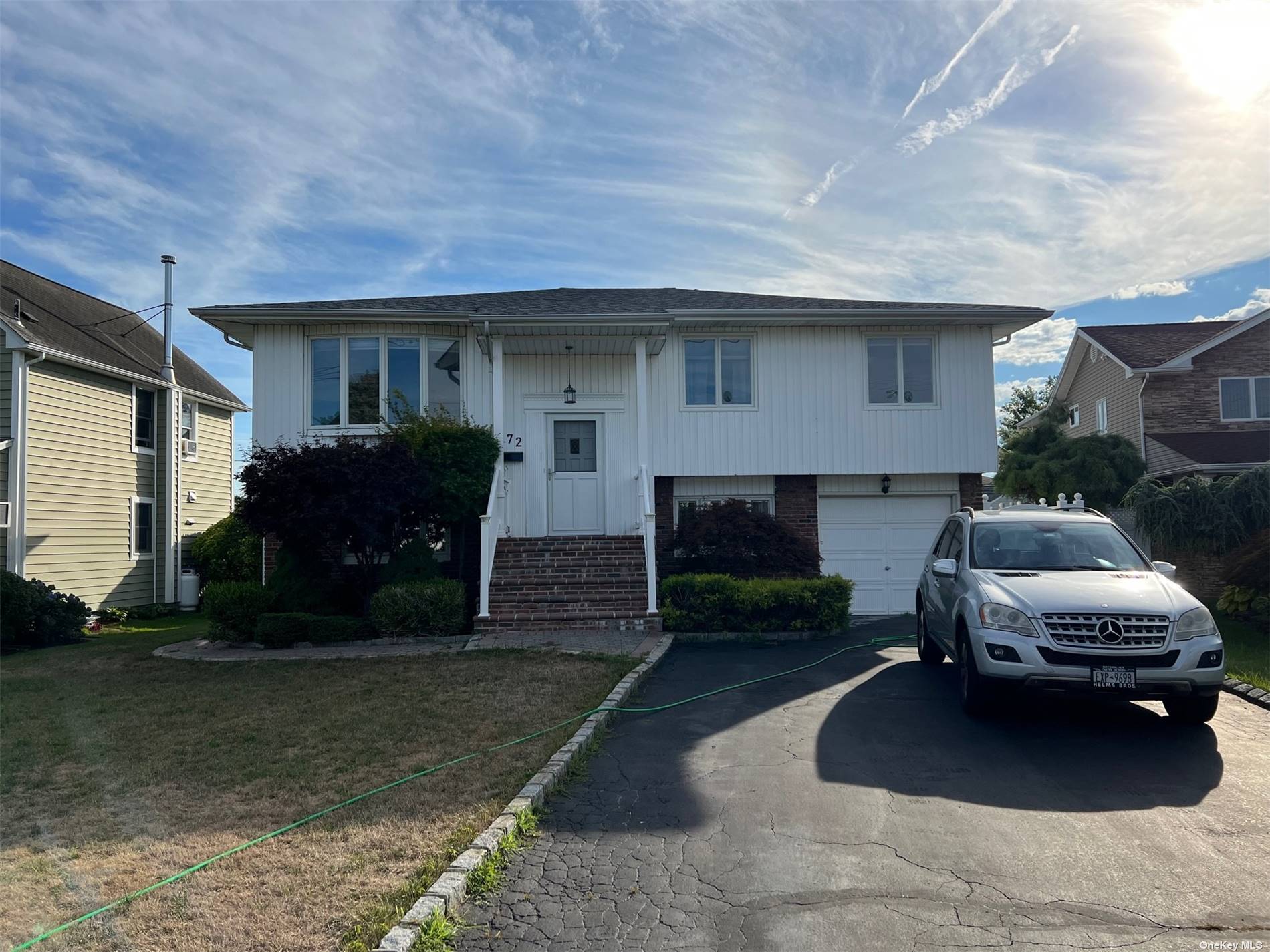 #1 photo, 172 Bellmore Road, ناسو East Meadow , NY 11554