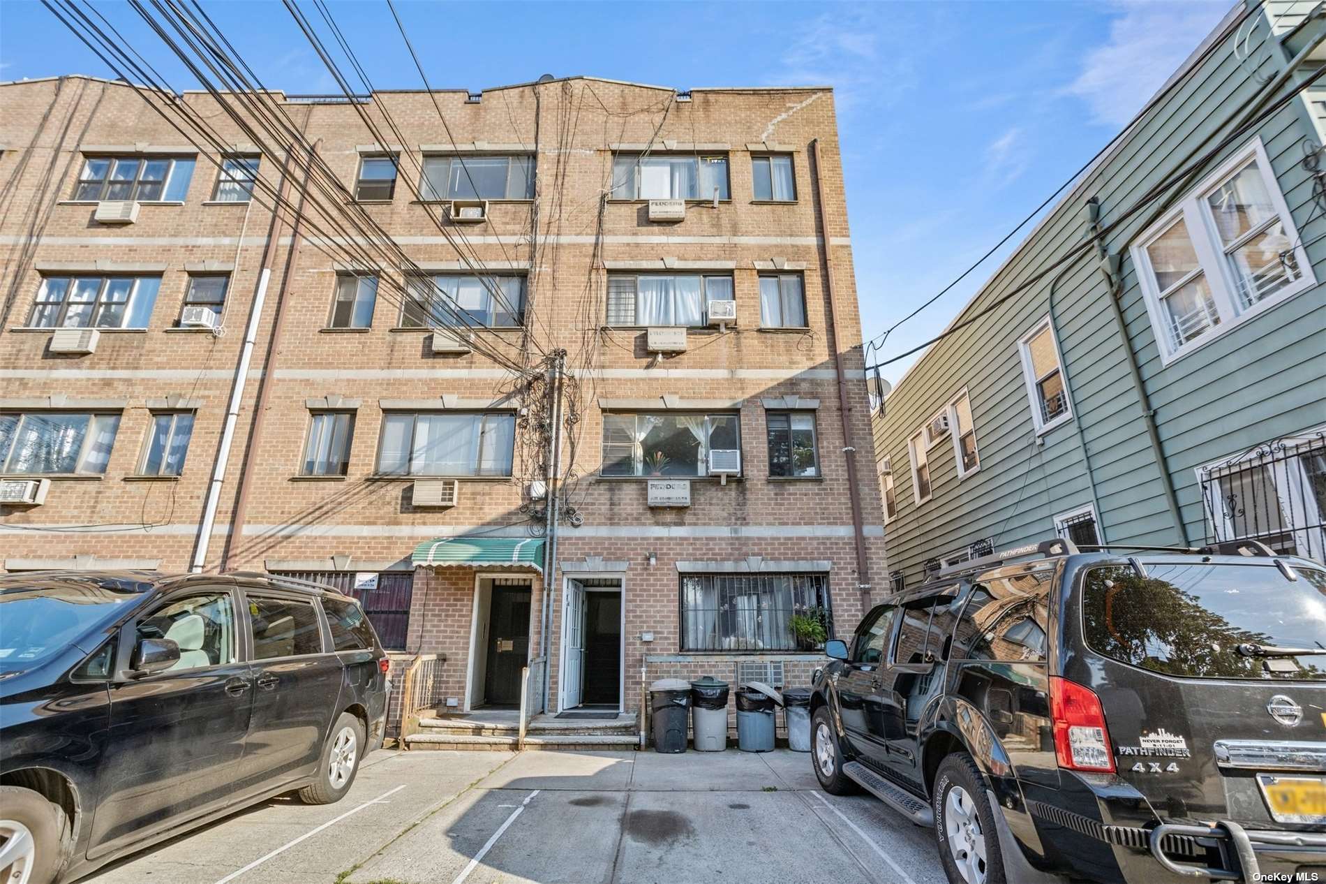 #1 photo, 95-18 42 Avenue, 皇后区 艾姆赫斯特 Elmhurst , NY 11373