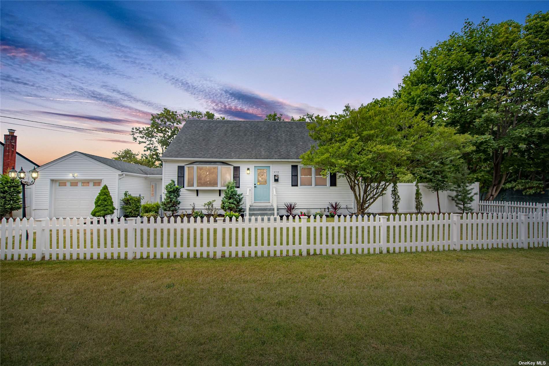 #1 photo, 455 52nd Street, Lindenhurst , NY 11757