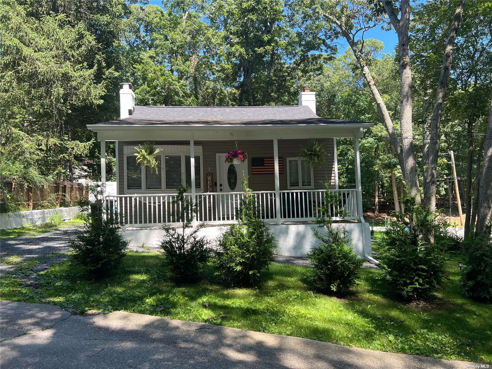 #1 photo, 2 Oak Lane, سوفولك Wading River , NY 11792