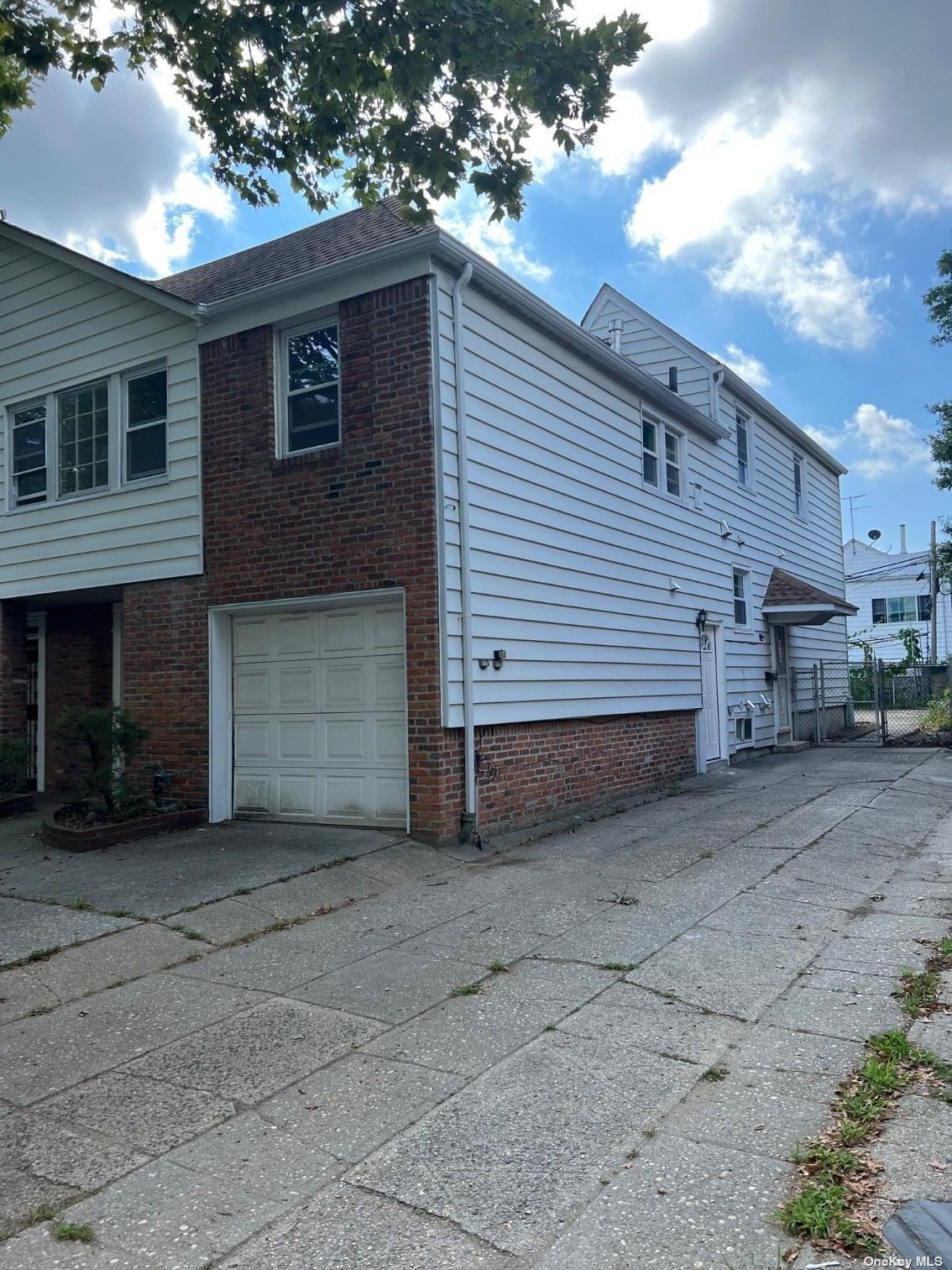 #1 photo, 221-40 59 Avenue, 皇后區 貝塞 Bayside , NY 11364