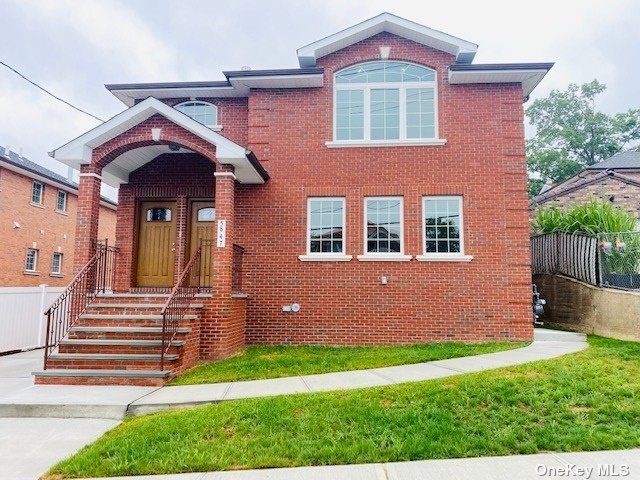 #1 photo, 58-47 255th Street, Little Neck , NY 11362