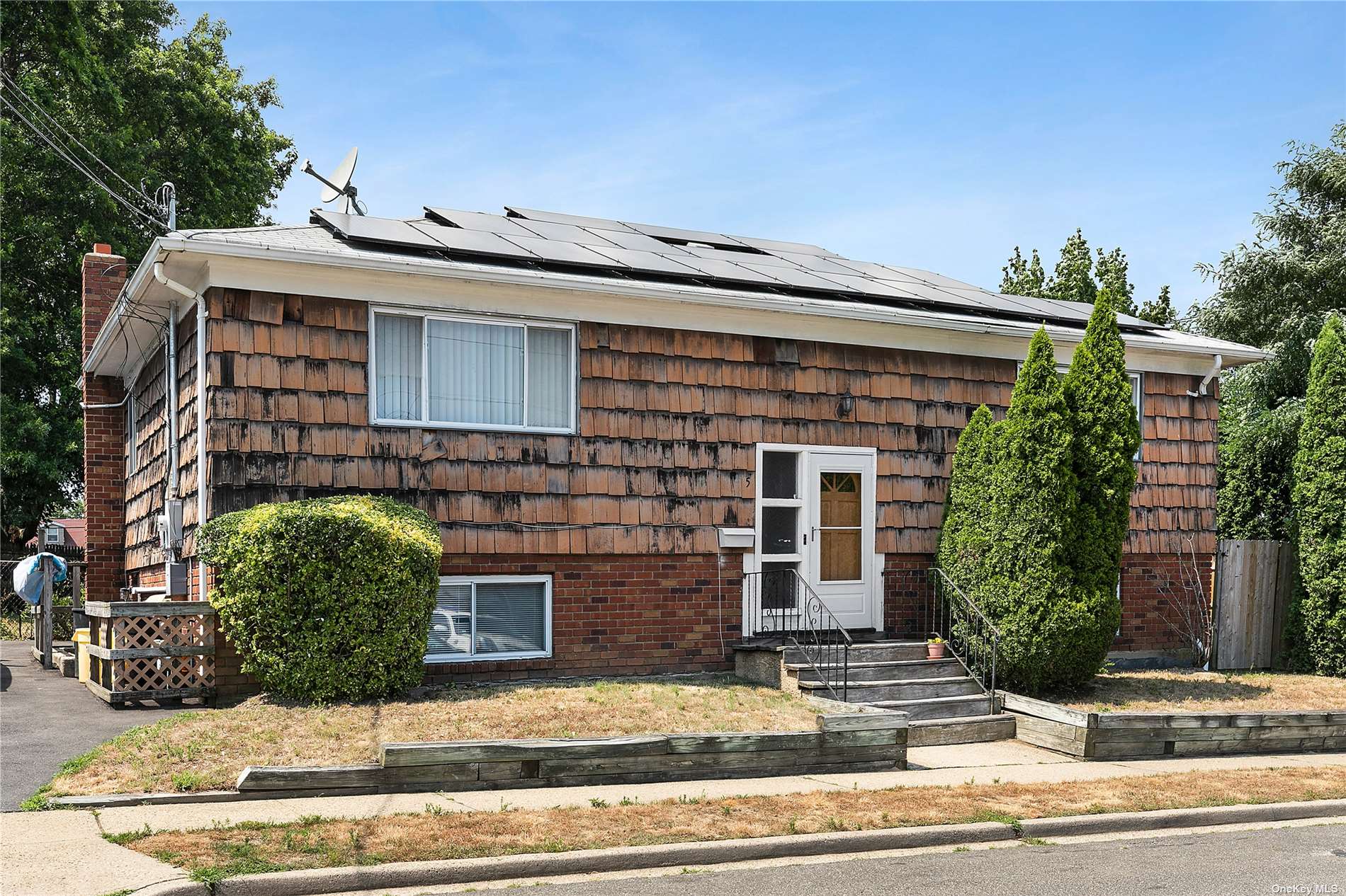 #1 photo, 5 Oakwood Avenue, 長島 Farmingdale , NY 11735