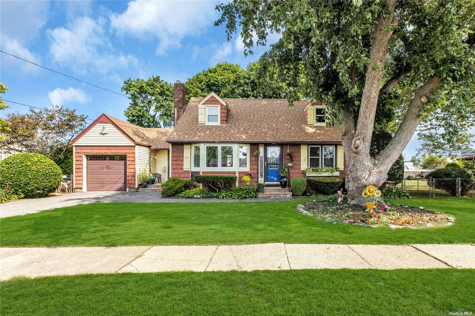 #1 photo, 128 12th Street, West Babylon , NY 11704