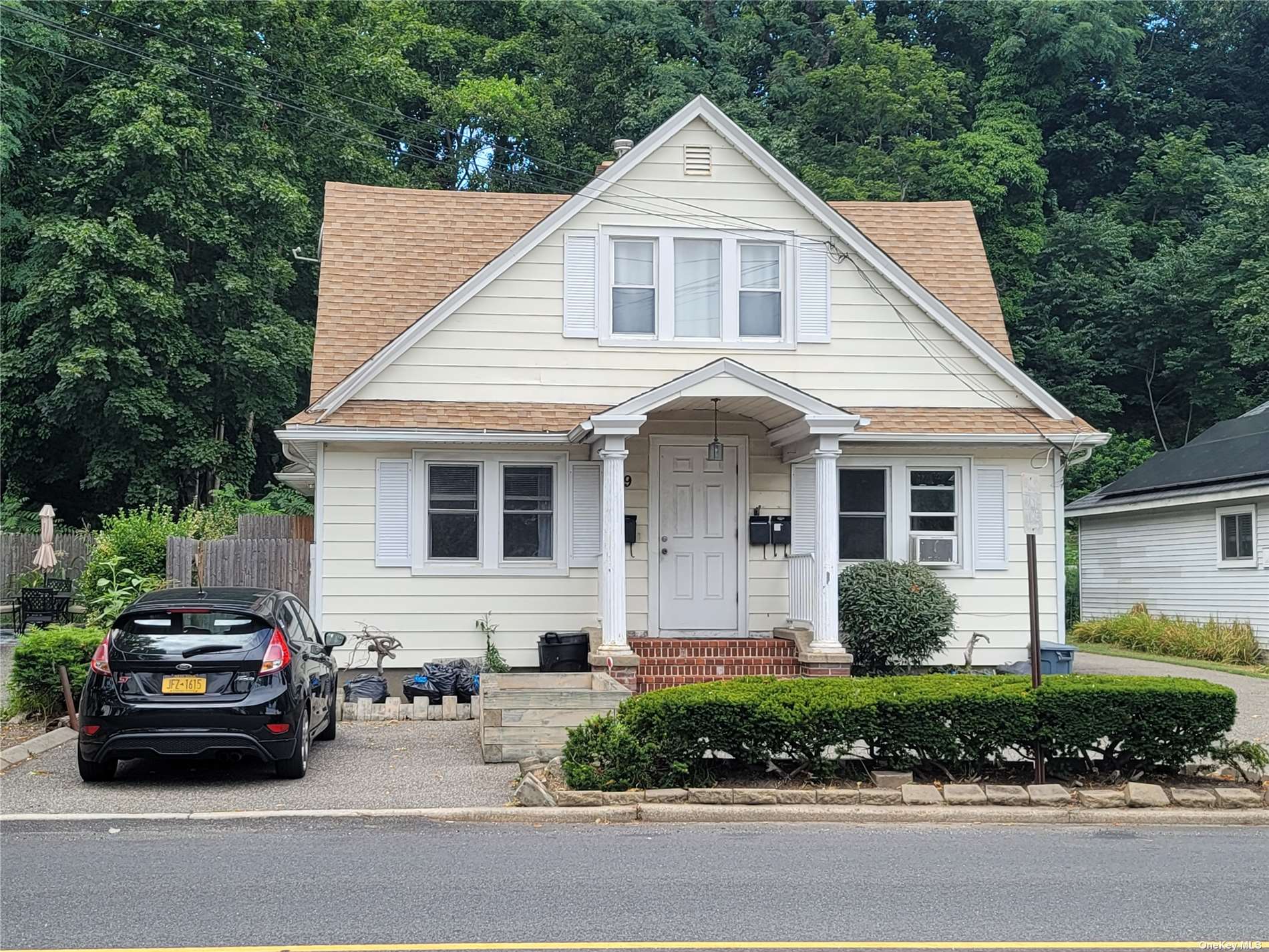 #1 photo, 99 Wall Street, Huntington , NY 11743