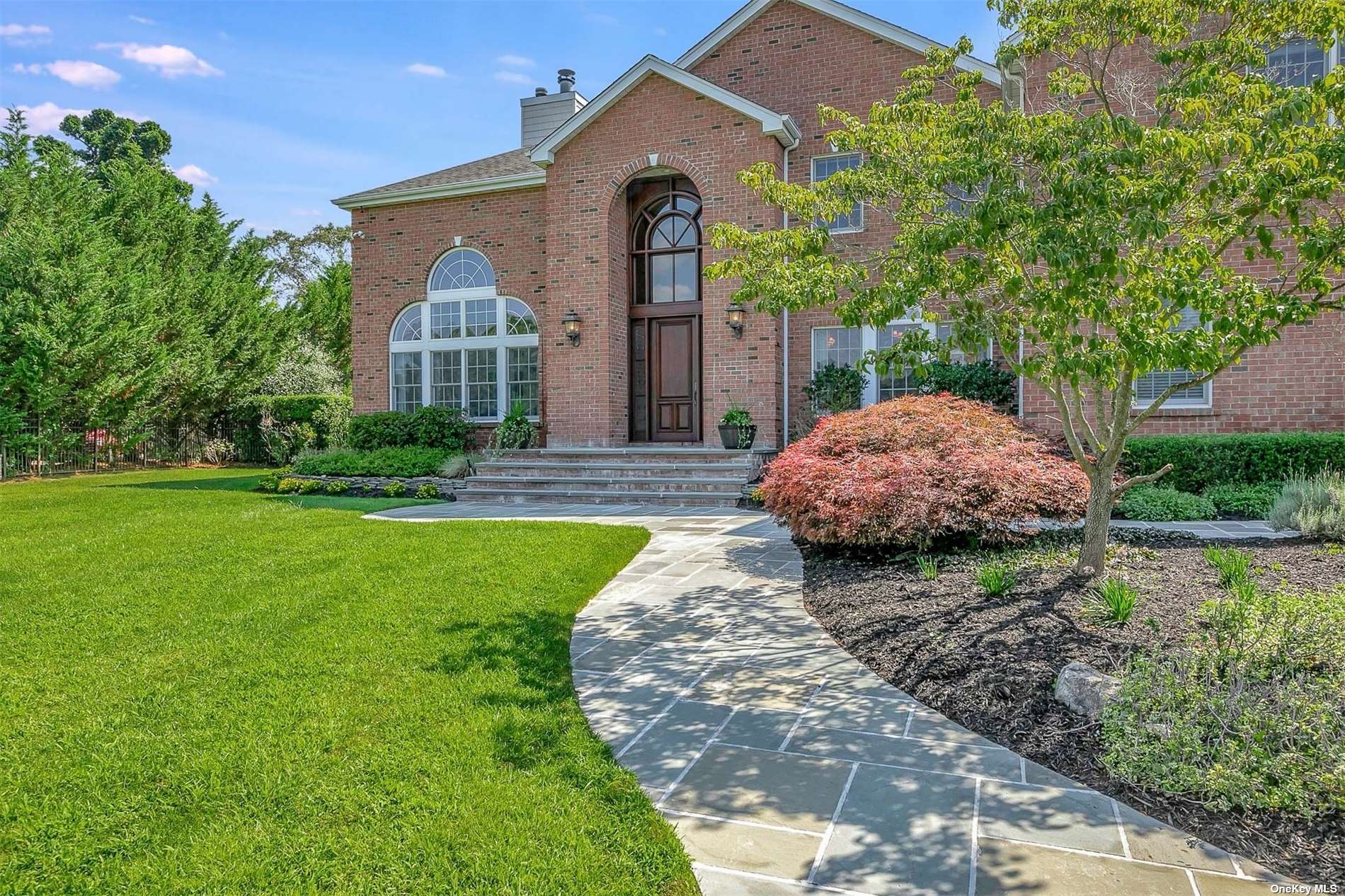 #1 photo, 9 Nadia Court, सफ़ोक काउंटी Smithtown , NY 11787