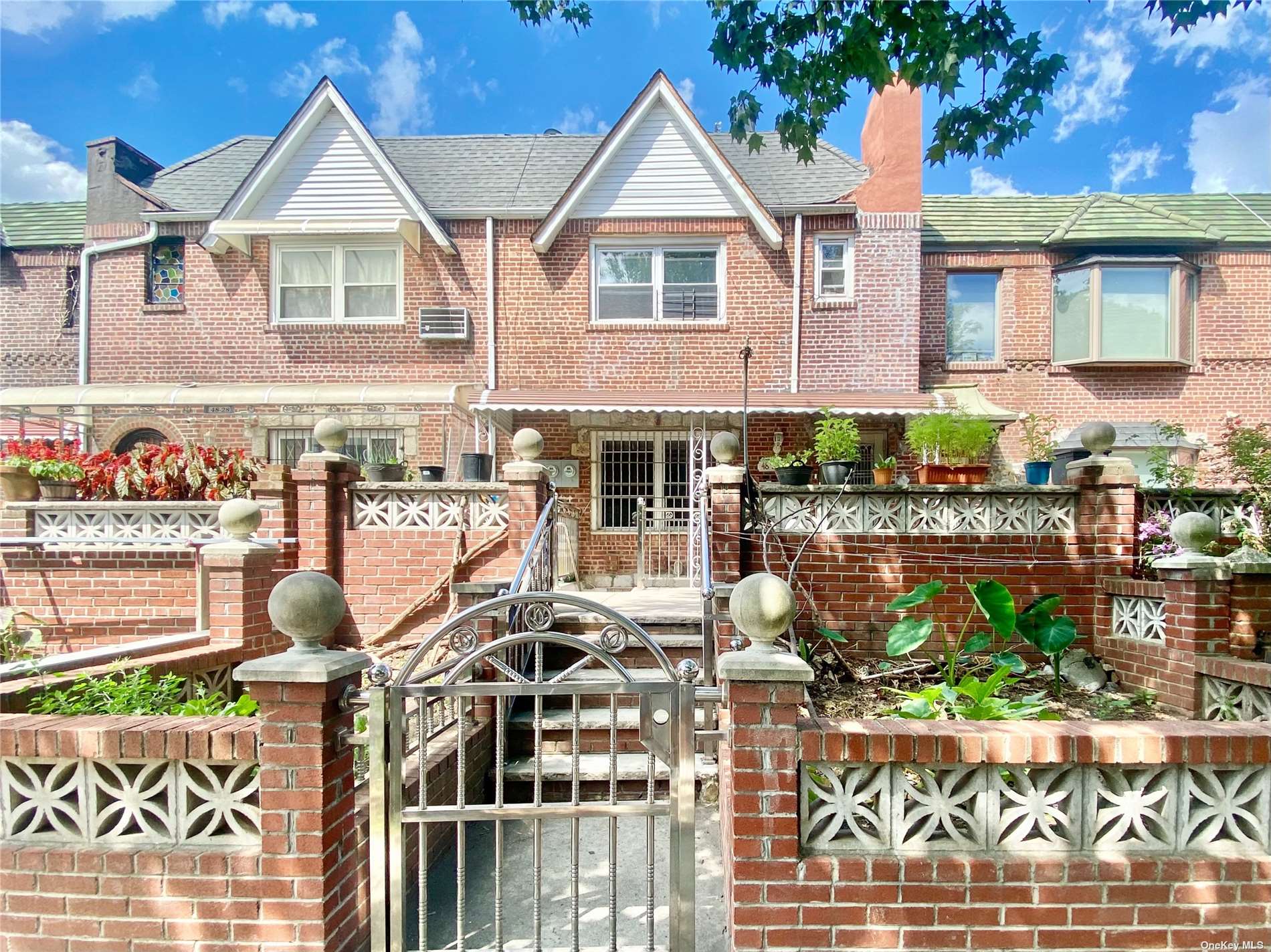 #1 photo, 48-26 64th Street, كوينز Woodside , NY 11377
