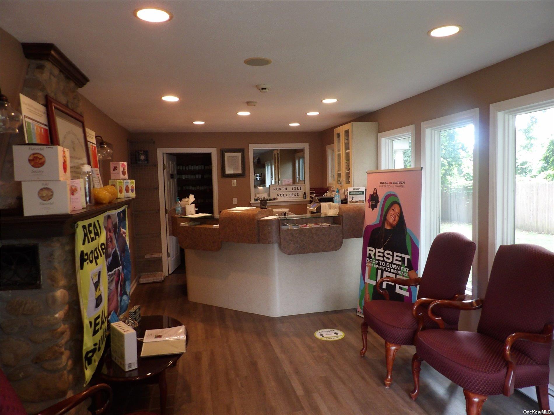 #4 photo, 93 Miller Place Road, サフォーク郡 Miller Place , NY 11764