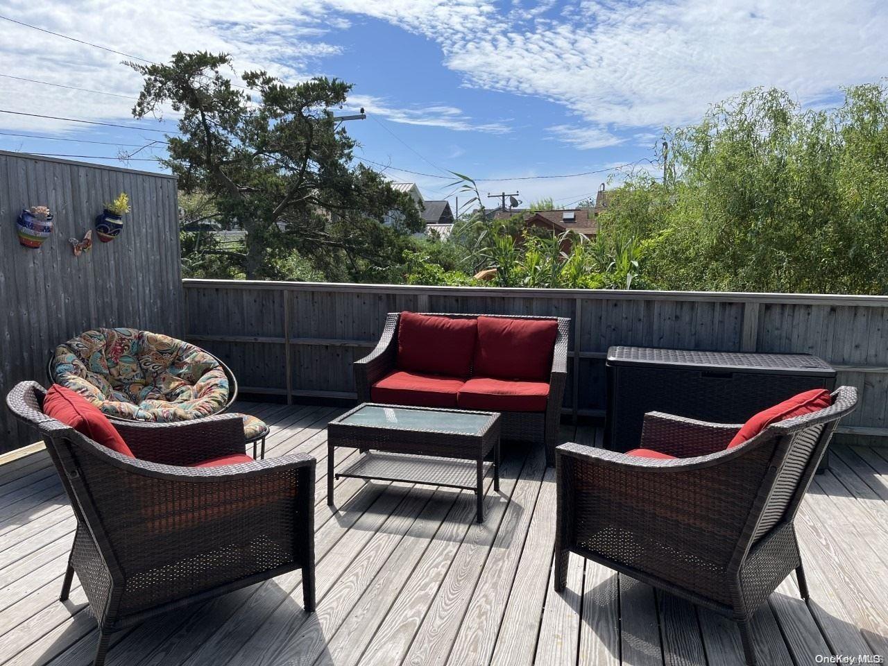 #11 photo, 462 Dehnhoff Walk, Ocean Beach , NY 11770