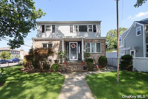 #1 photo, 17 Broadmoor Lane, 롱 아일랜드 Westbury , NY 11590