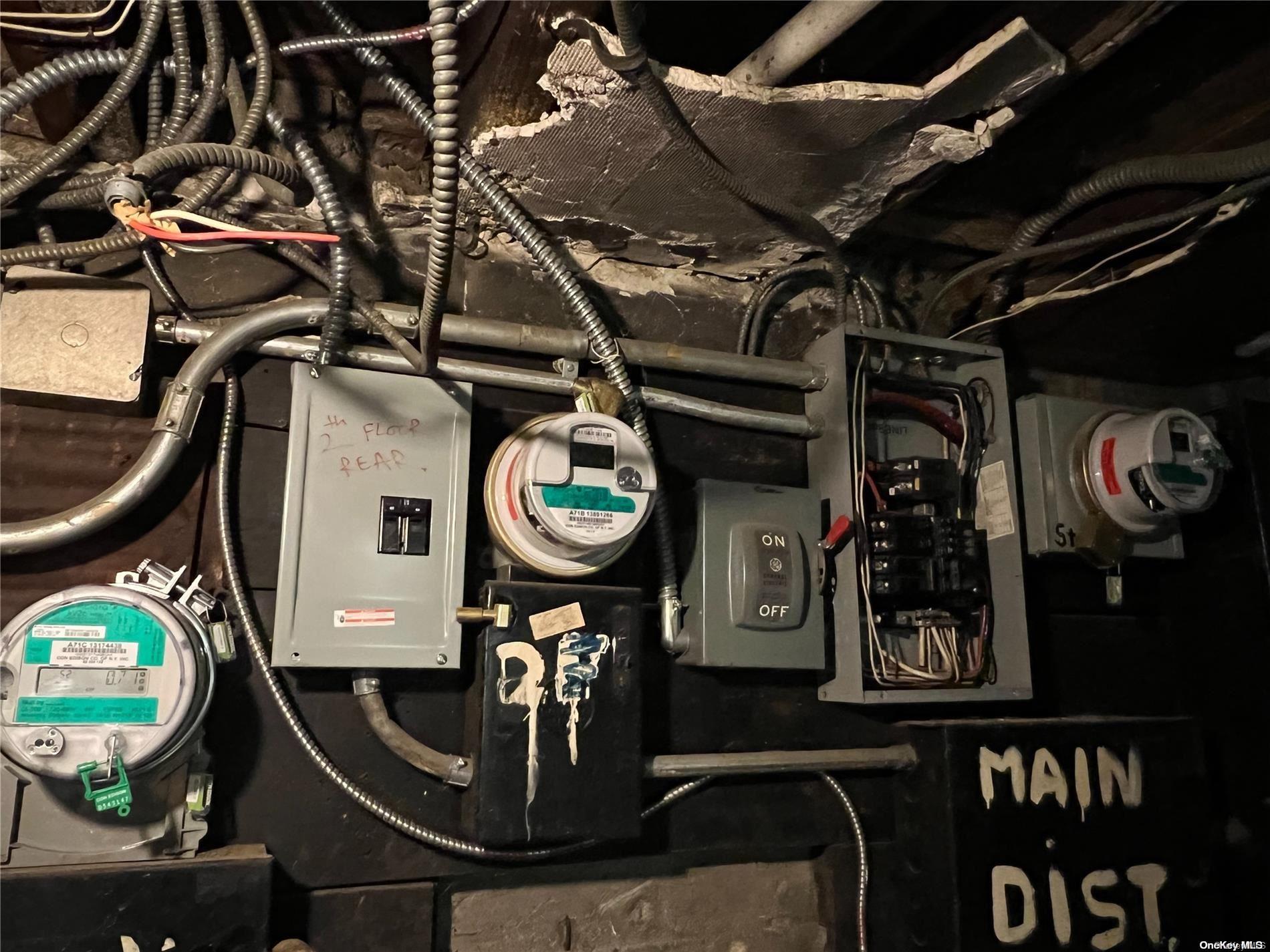 #4 photo, 95-07 Roosevelt Avenue, 皇后区 杰克逊高地 Jackson Heights , NY 11372