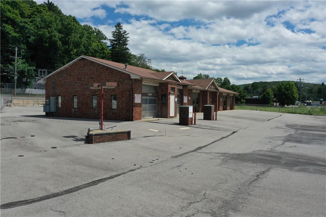 #2 photo, 42 Brookside Avenue, Chester , NY 10918