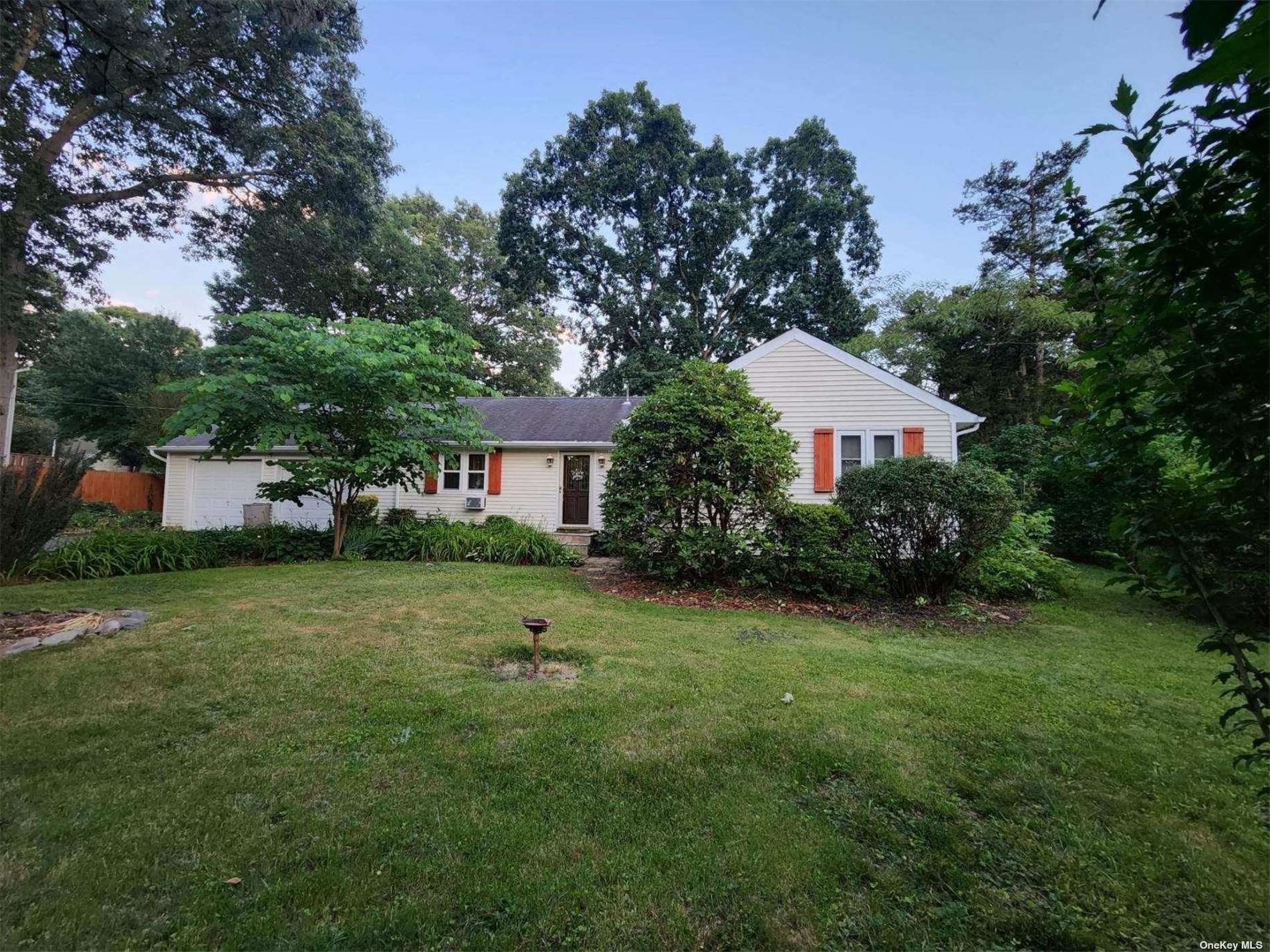 #1 photo, 3 Evelyn Lane, サフォーク郡 Centereach , NY 11720