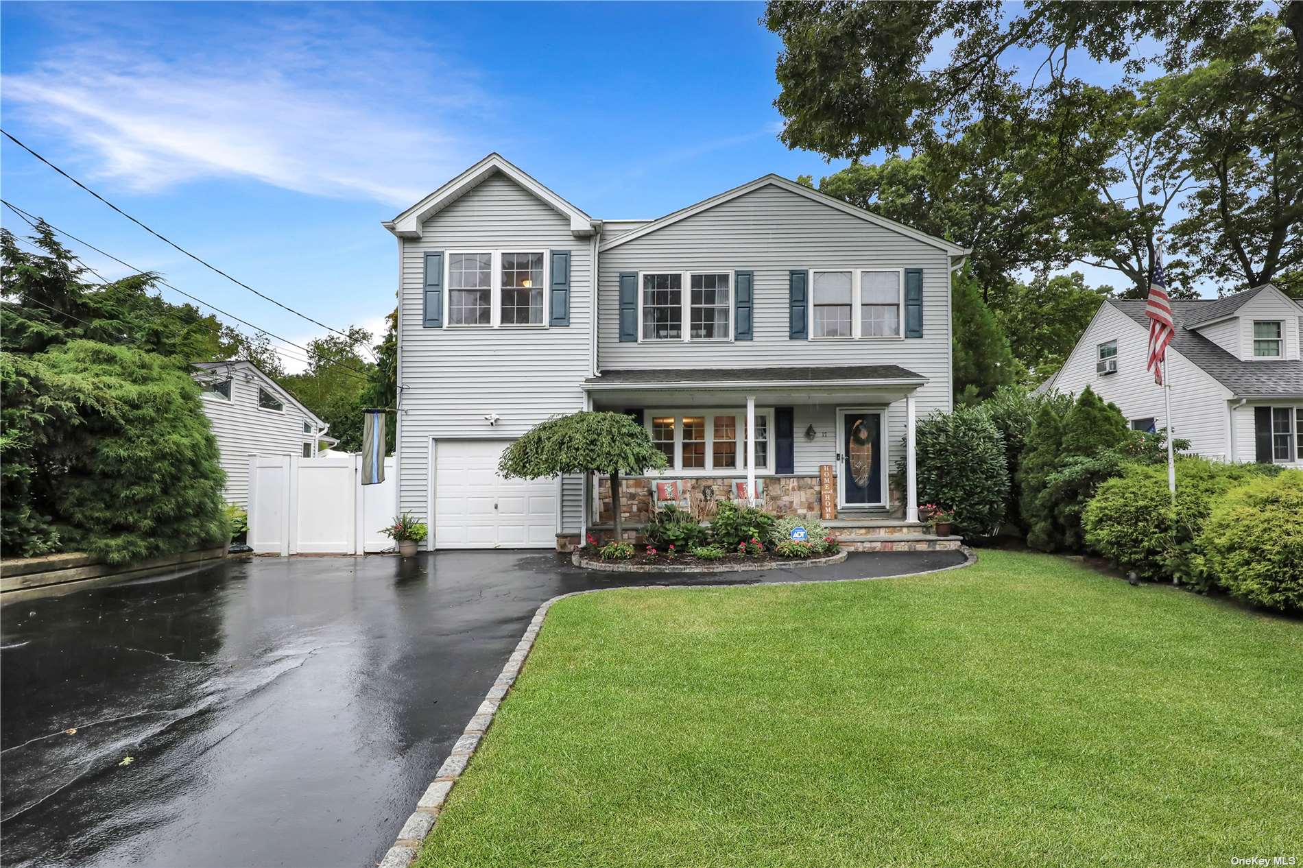 #1 photo, 17 Grand Place, East Northport , NY 11731