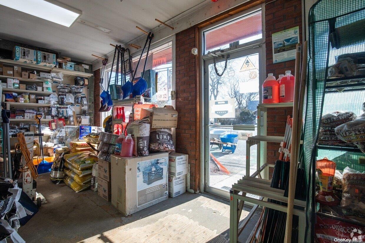 #17 photo, 494 & 500 Montauk Highway, サフォーク郡 East Quogue , NY 11942