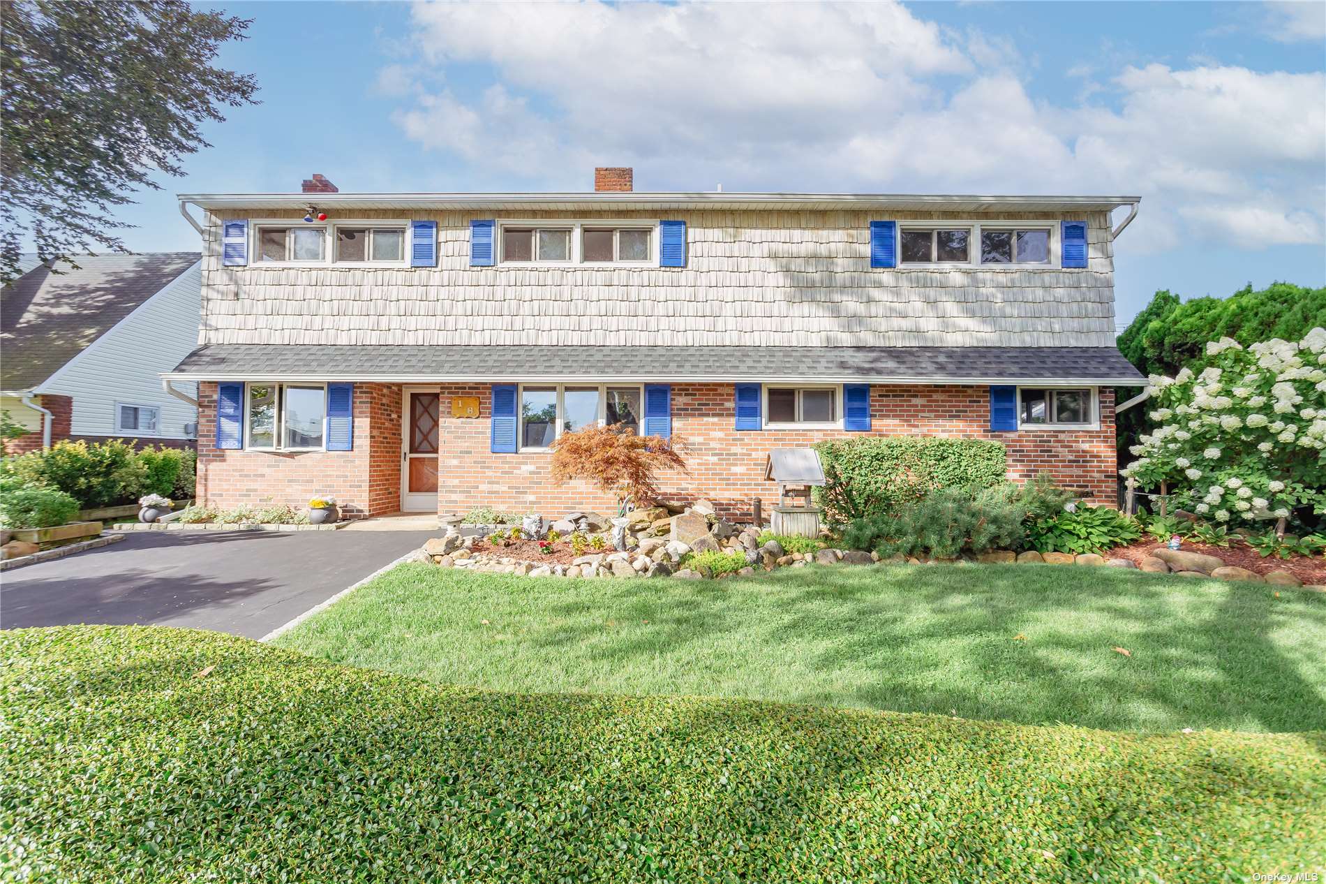 #1 photo, 18 Hardy Lane, 롱 아일랜드 Westbury , NY 11590