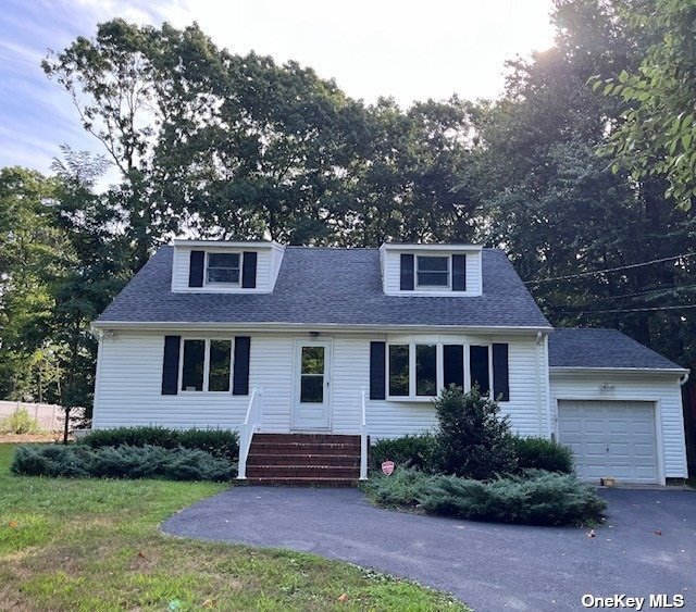 #1 photo, 73 Oak Street, 東長島 Centereach , NY 11720