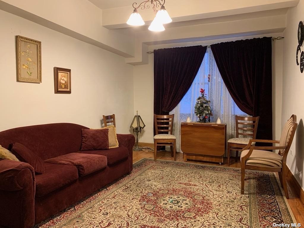 #1 photo, 139-15 83 Avenue, 皇后區 Briarwood , NY 11435