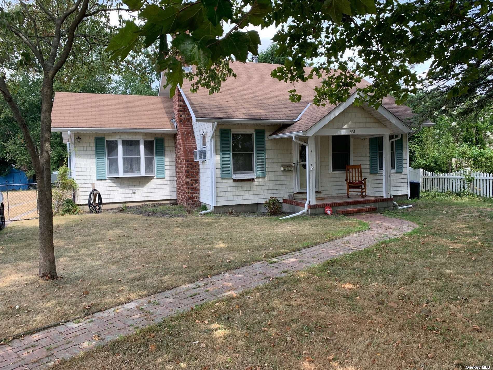 #1 photo, 158 Northern Parkway, Riverhead , NY 11901