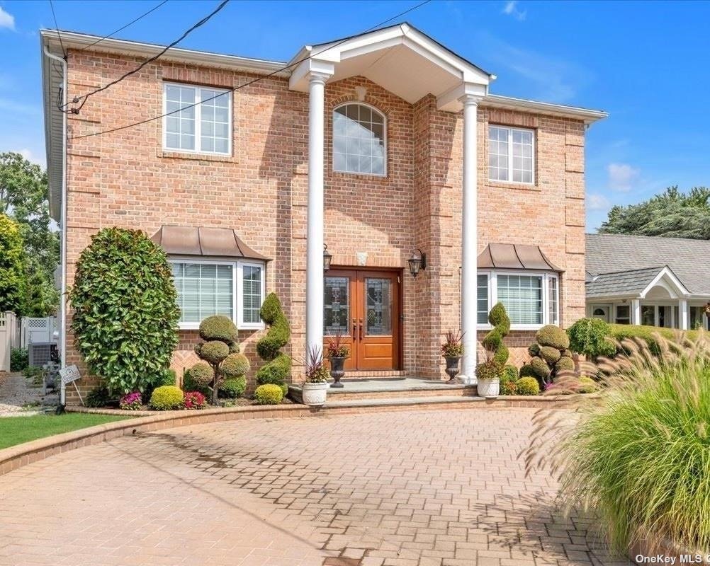 #1 photo, 1859 Old Mill Road, Merrick , NY 11566