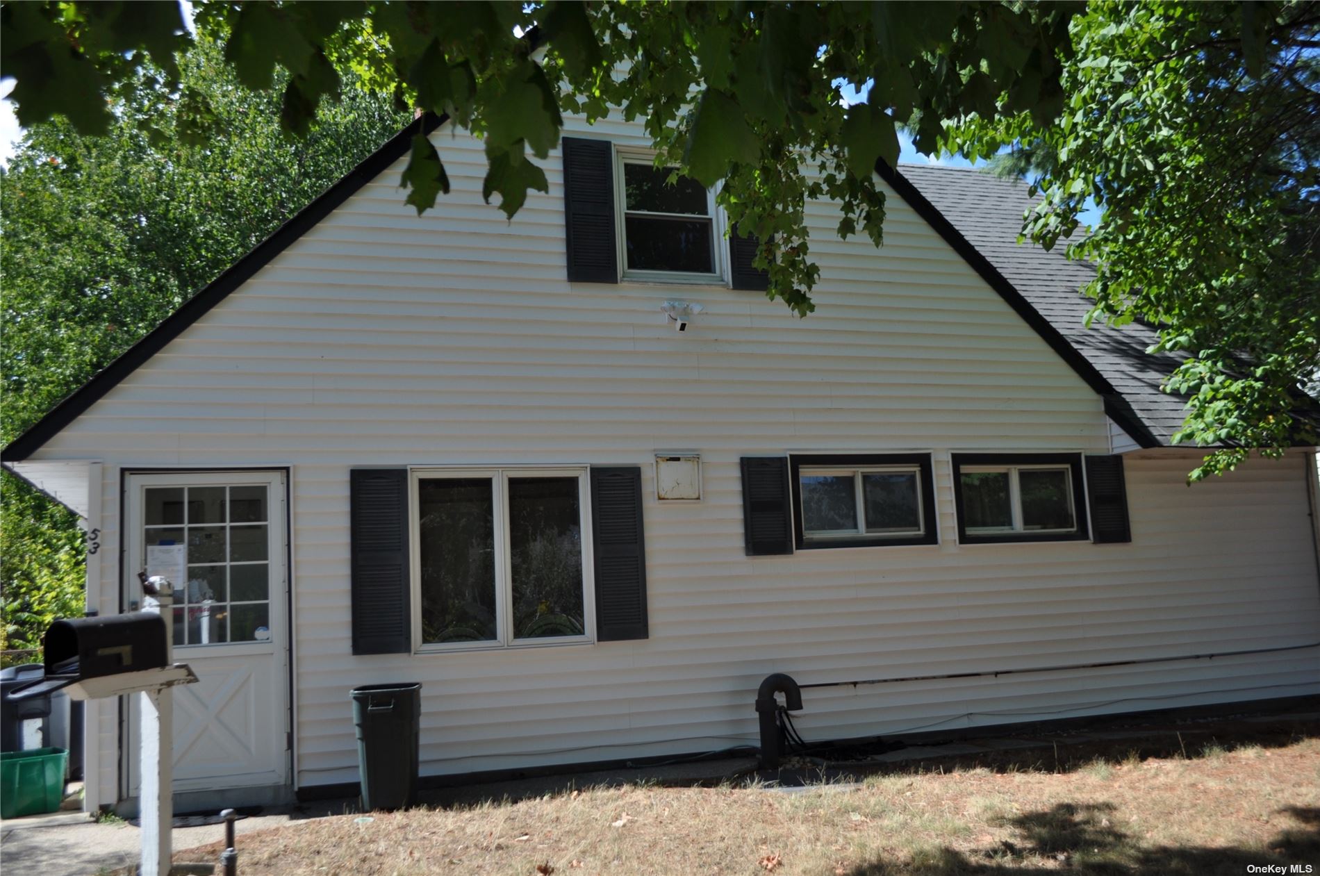 #1 photo, 53 Barrister Road, ナッソー郡 Levittown , NY 11756