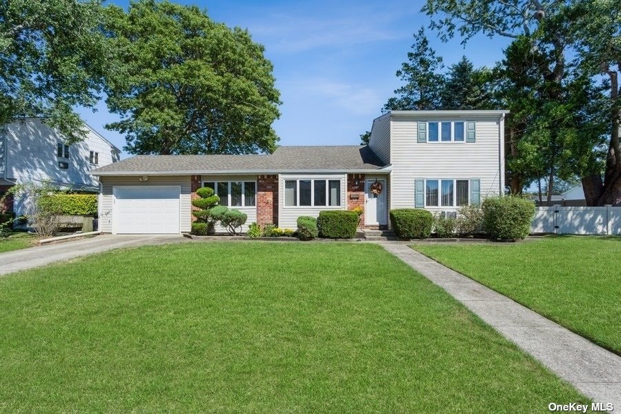 #1 photo, 337 W 17th Street, Deer Park , NY 11729