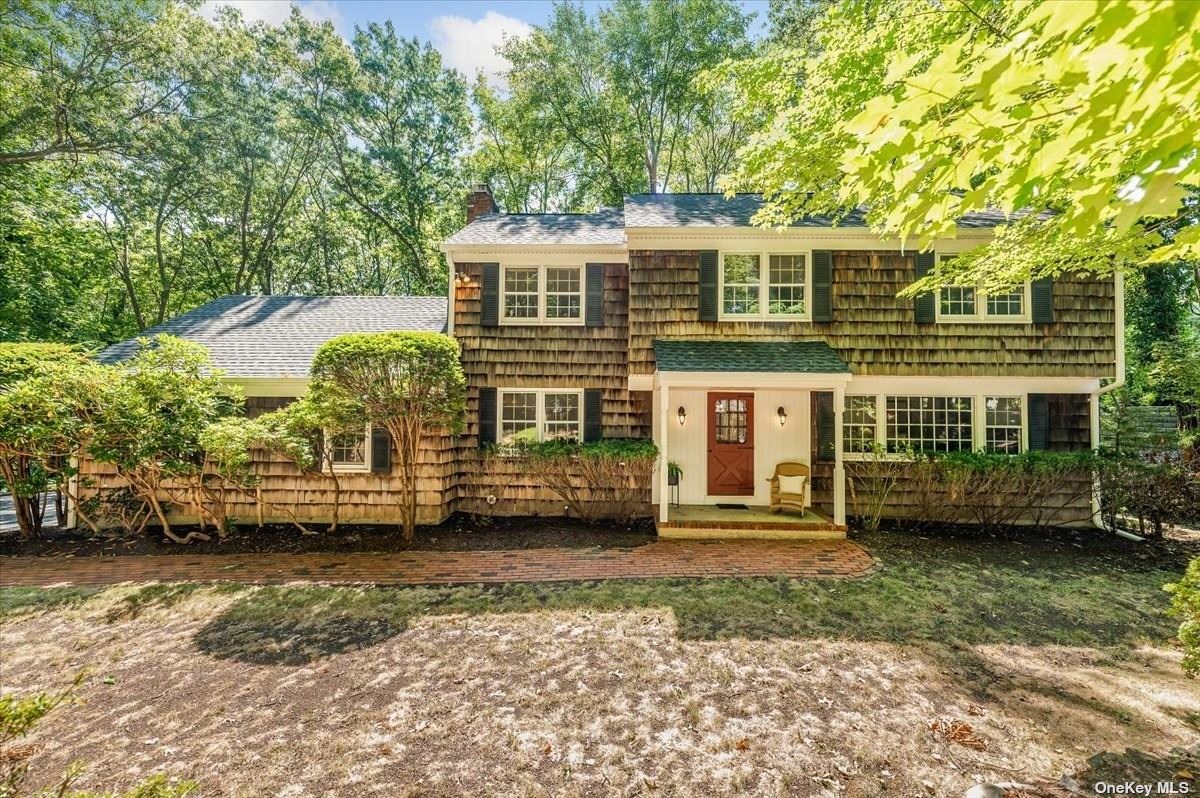 #1 photo, 35 Sands Lane, 롱 아일랜드 Port Jefferson , NY 11777