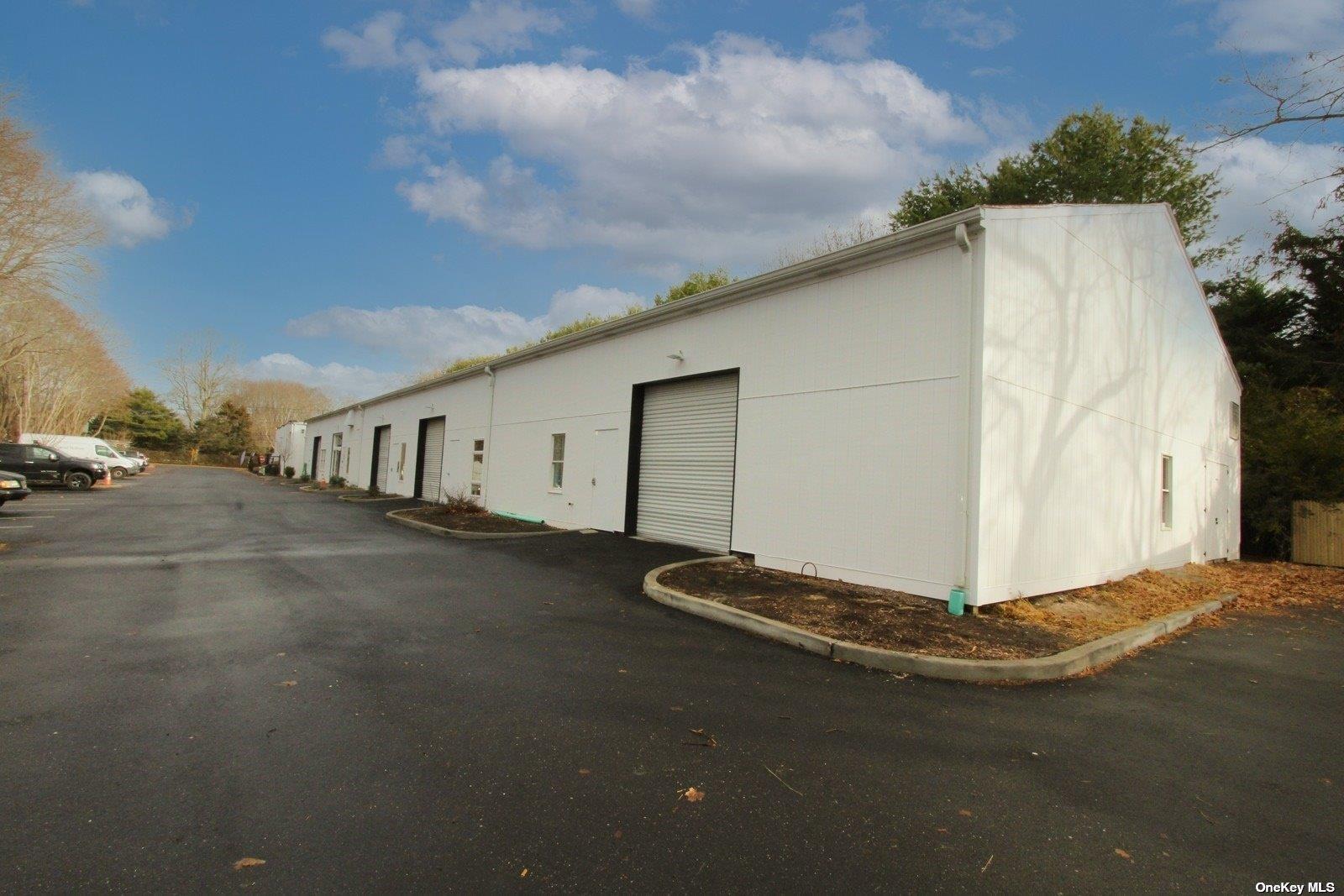 #4 photo, 137 Montauk Highway, サフォーク郡 Westhampton , NY 11977