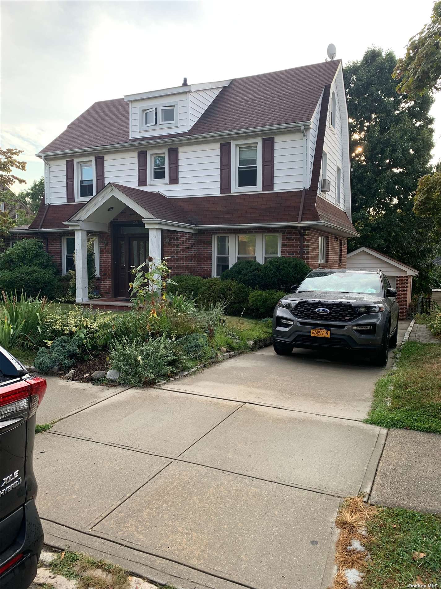 #1 photo, 35-48 165th Street, কুইন্‌স Flushing , NY 11358