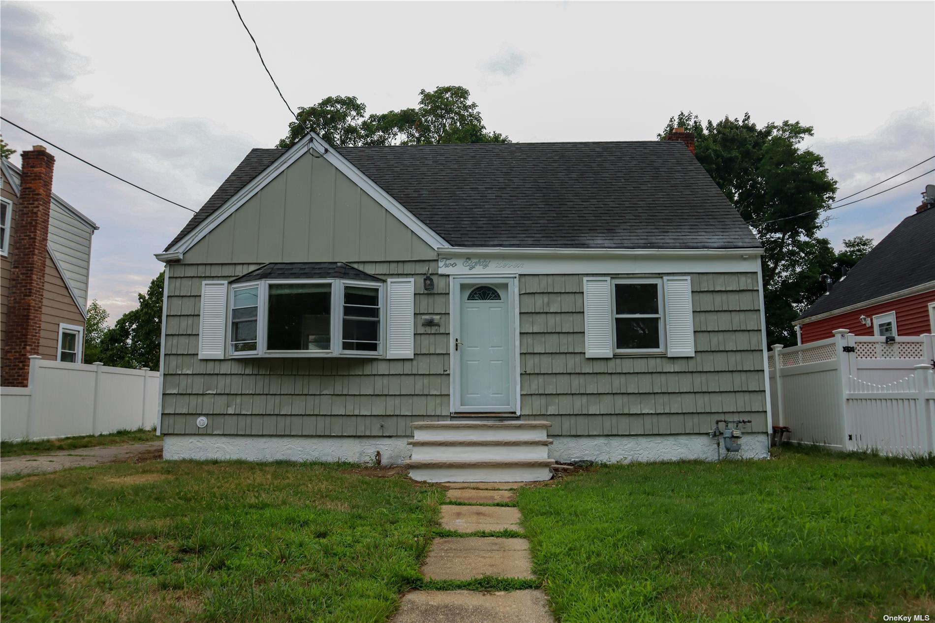 #1 photo, 287 Stone Street, 長島 Elmont , NY 11003