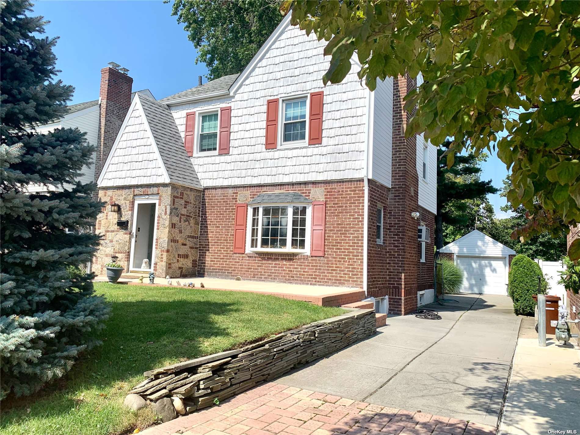 #1 photo, 163-37 15th Drive, 皇后區 白石鎮 Whitestone , NY 11357