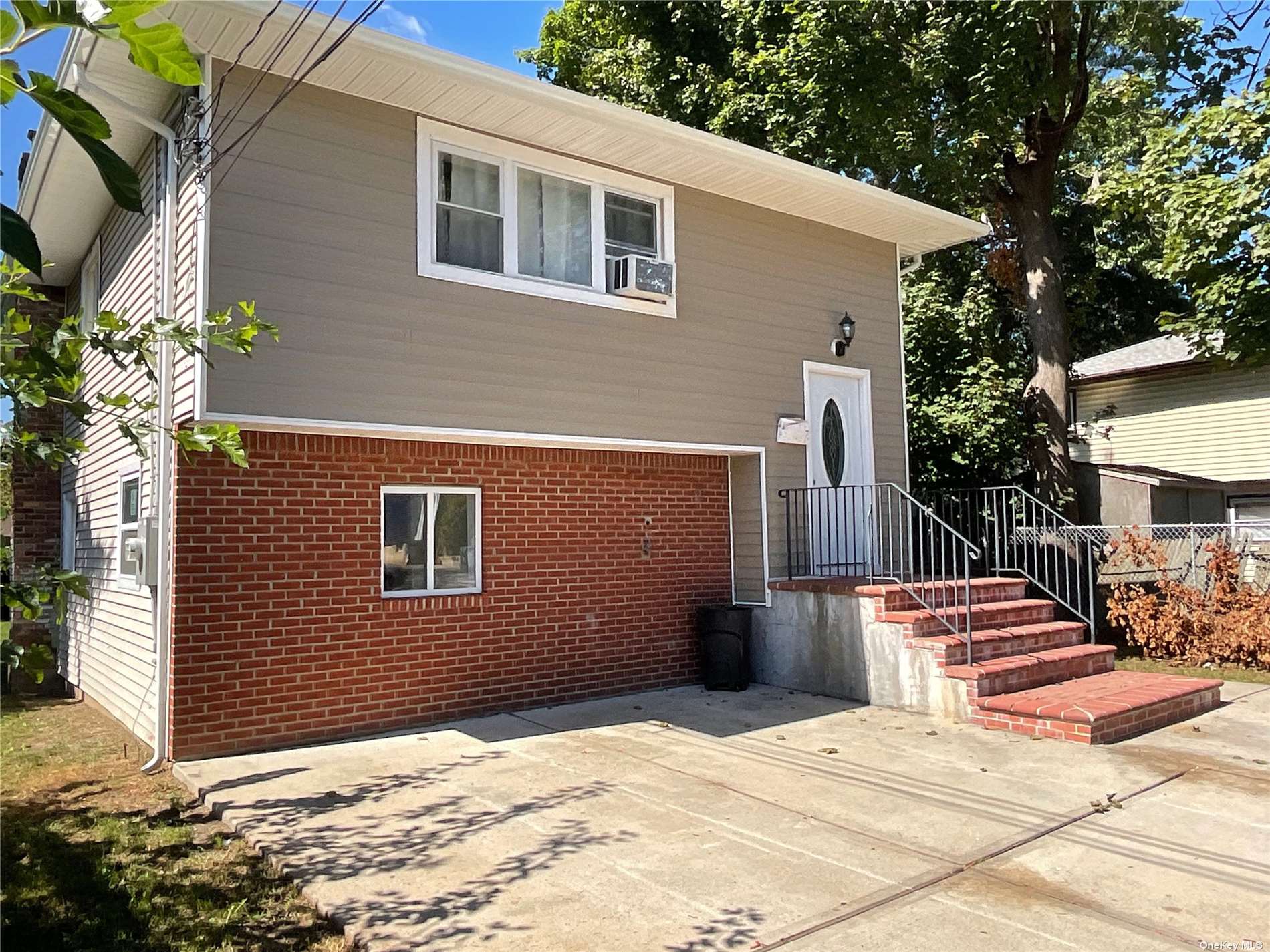 #1 photo, 263 Siegel Street, 長島 西布雷 Westbury , NY 11590