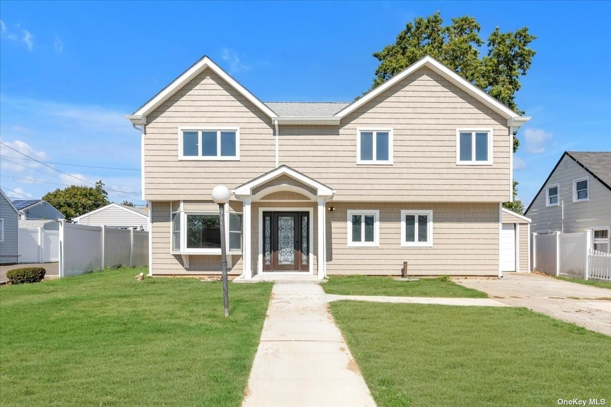 #1 photo, 71 Crescent Lane, ナッソー郡 Levittown , NY 11756