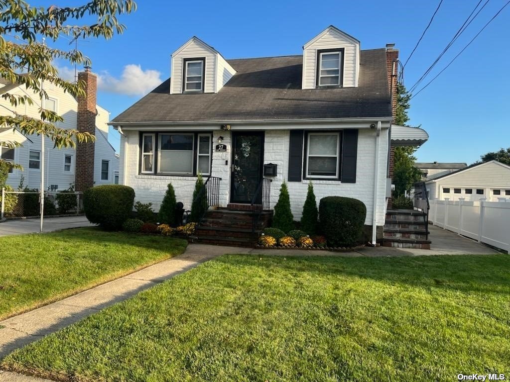 #1 photo, 27 E Jefferson Avenue, 長島 Mineola , NY 11501