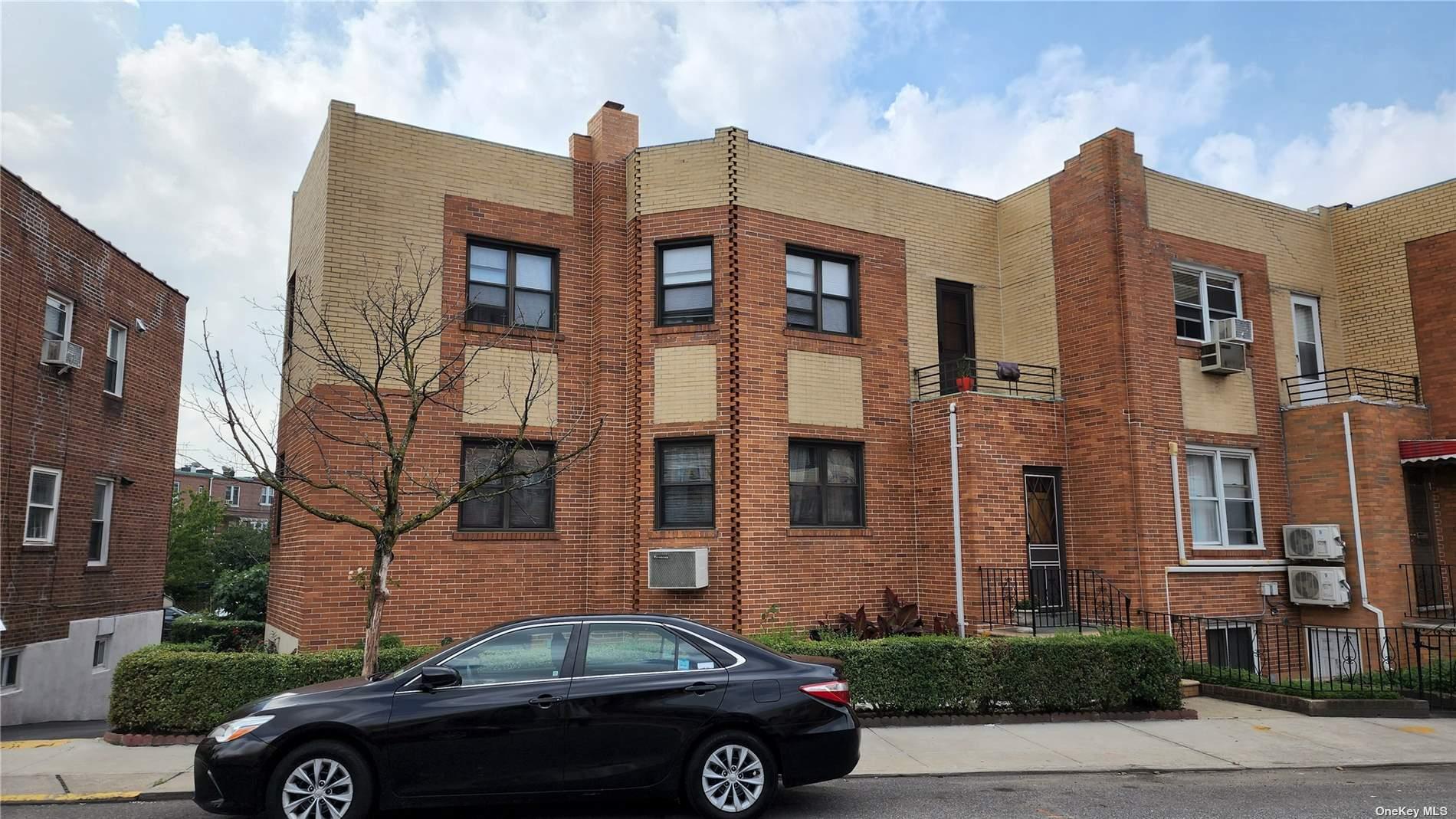 #1 photo, 79-10 Calamus Avenue, 皇后区 艾姆赫斯特 Elmhurst , NY 11373