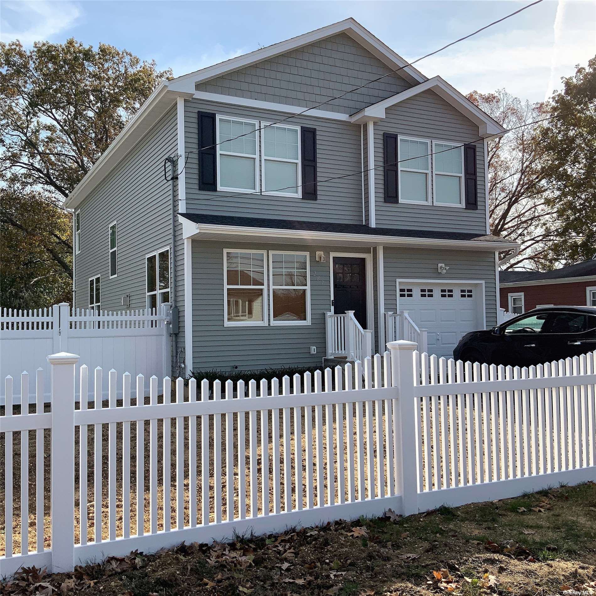 #1 photo, 174 Washington Avenue, 東長島 Wheatley Heights , NY 11798