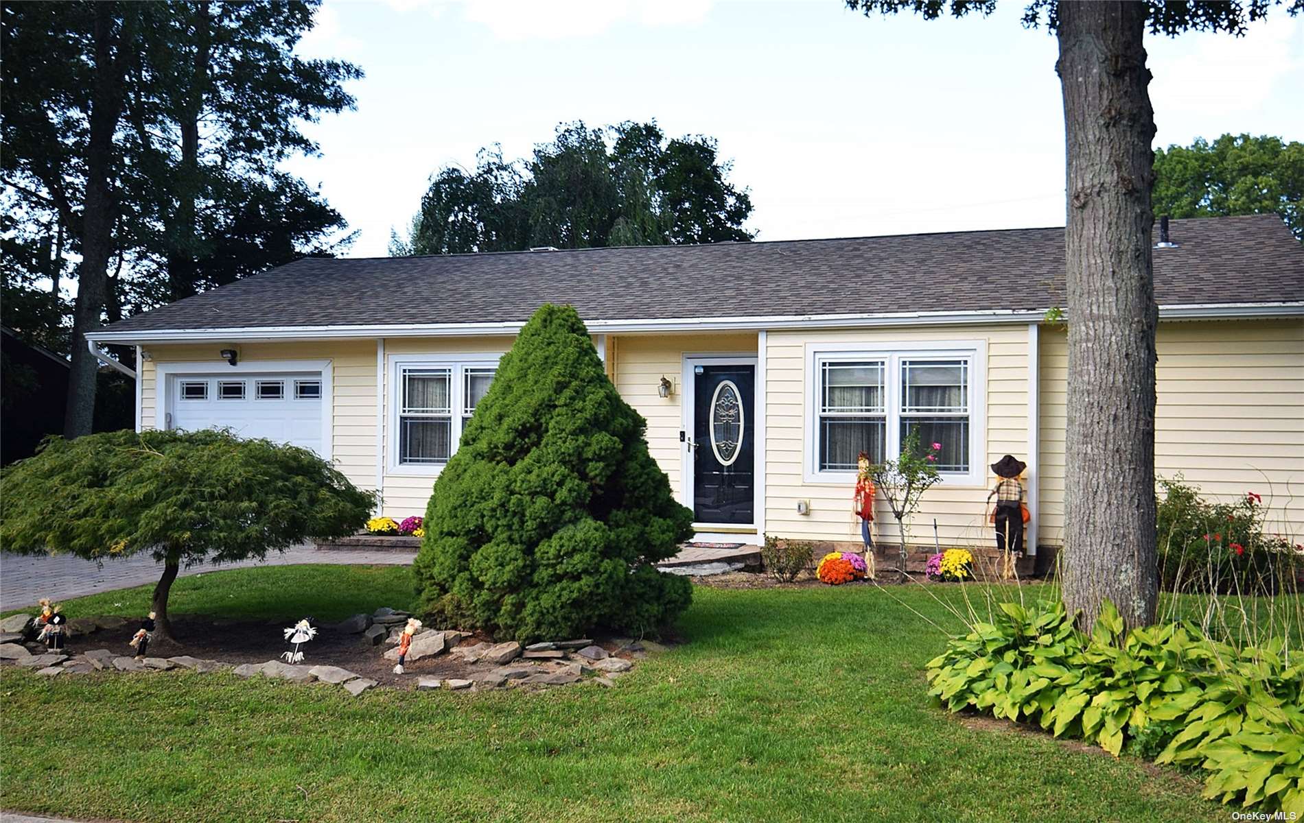 #1 photo, 41 Comerford Street, Port Jefferson Station , NY 11776